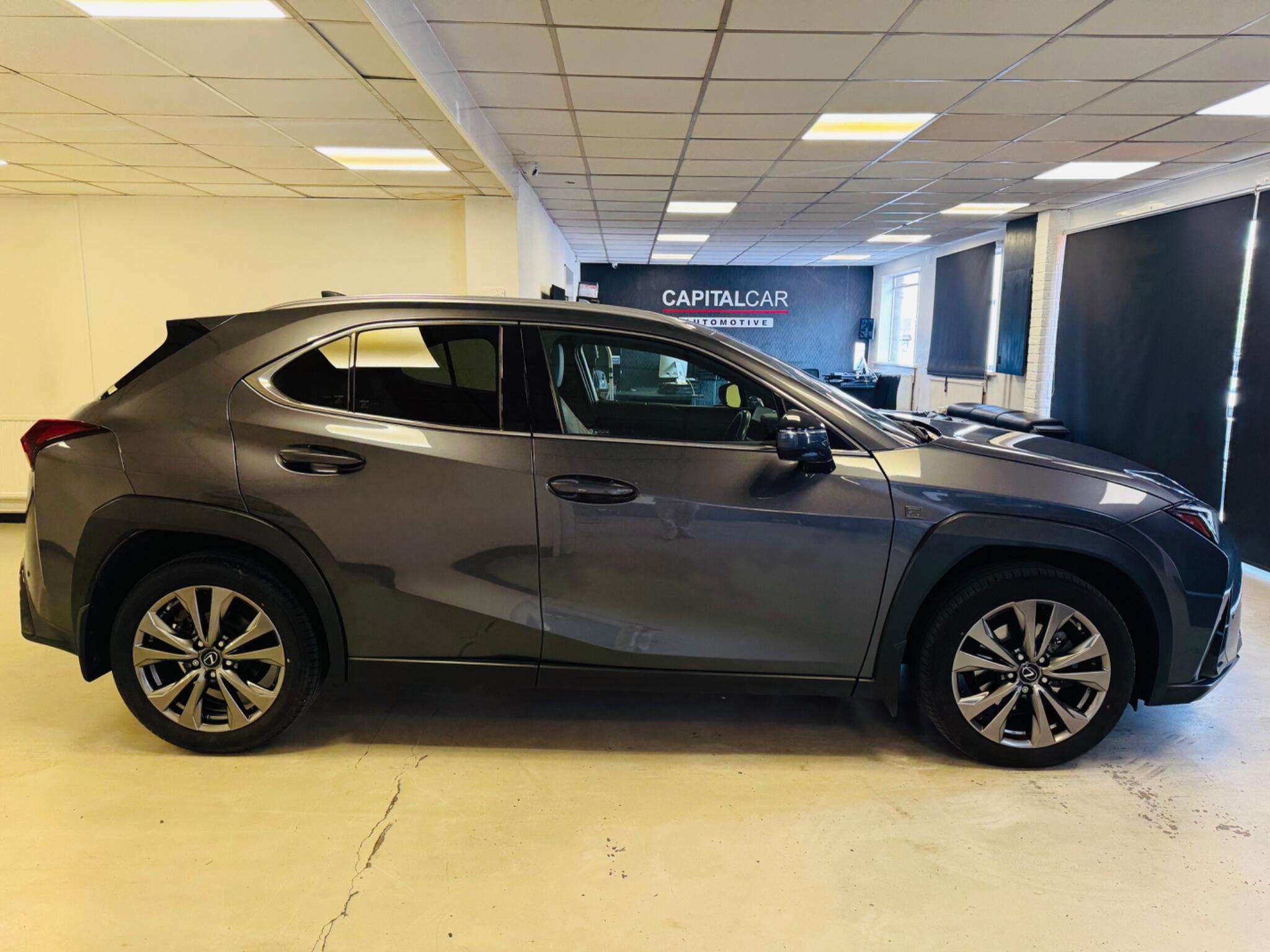 2023 LEXUS UX 2023 LEXUS UX