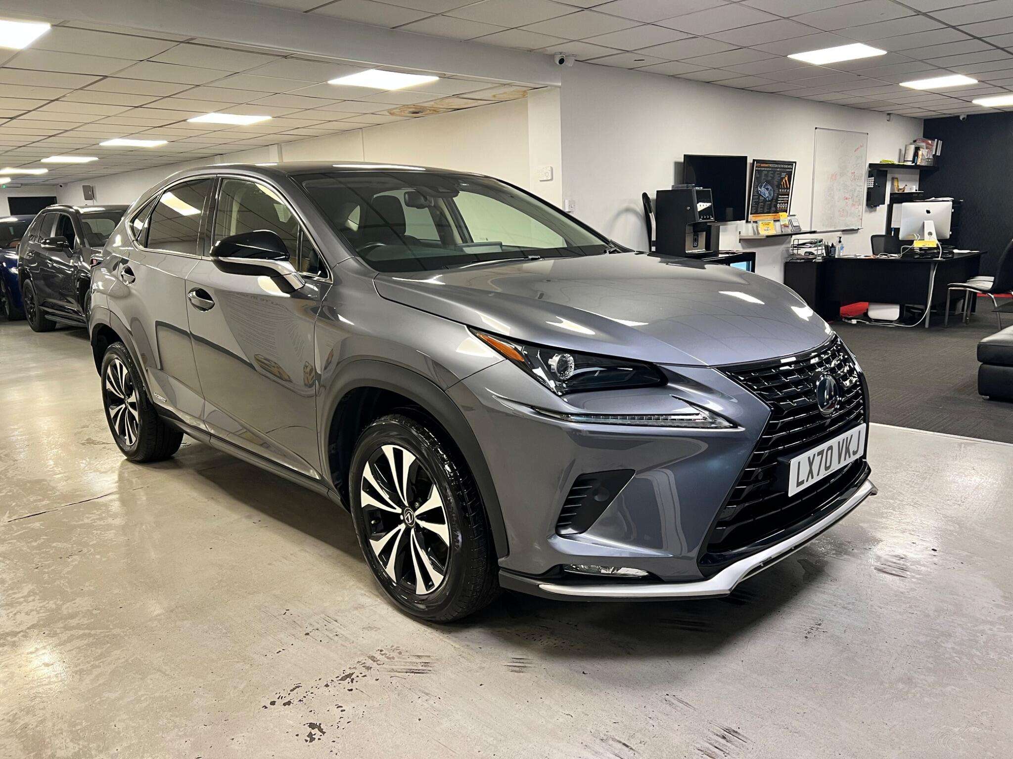 A 2020 LEXUS NX 2.5 300h GPF E-CVT 4WD Euro 6 (s/s) 5dr A 2020 LEXUS NX 2.5 300h GPF E-CVT 4WD Euro 6 (s/s) 5dr