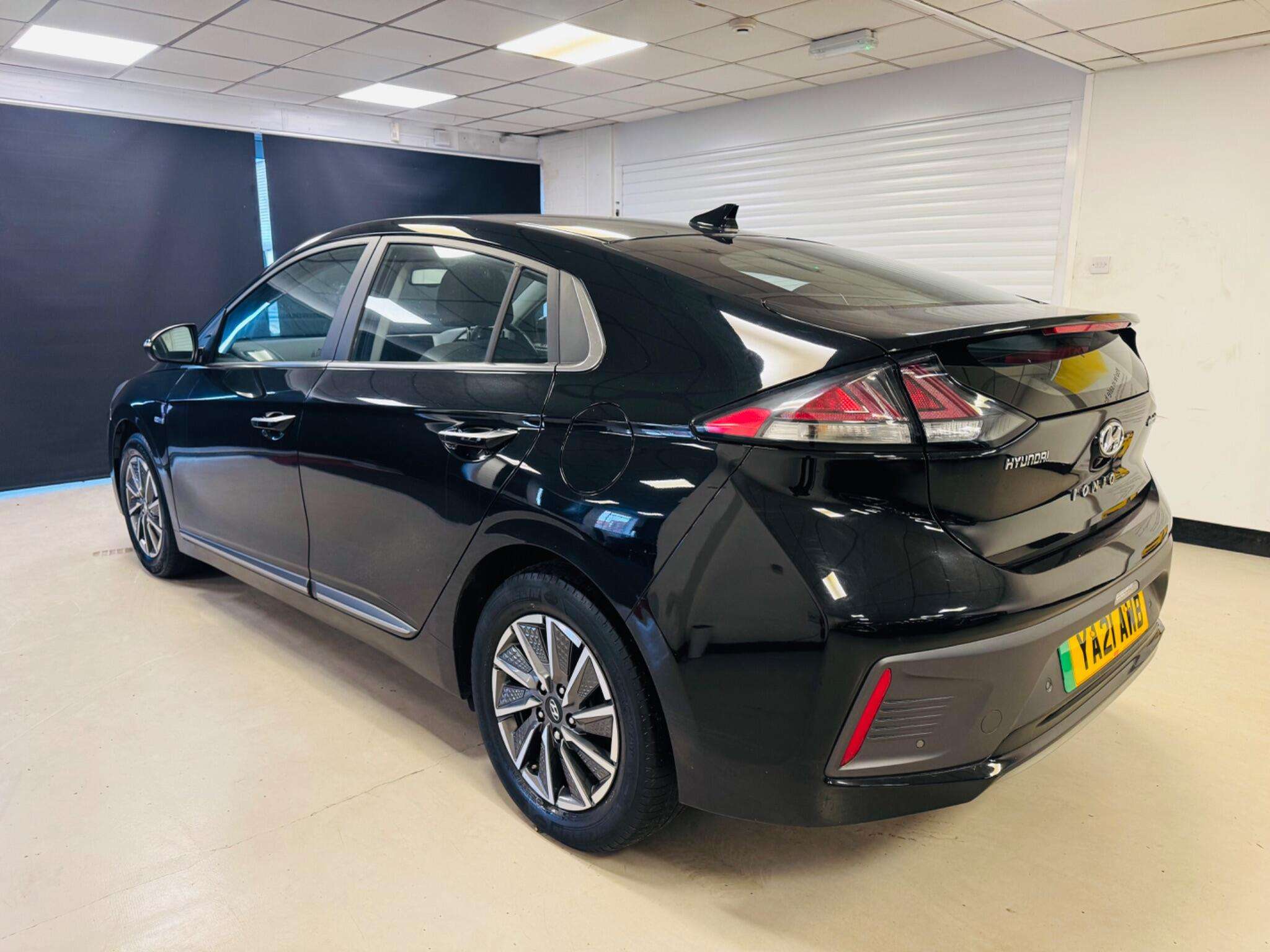 2021 HYUNDAI IONIQ 2021 HYUNDAI IONIQ