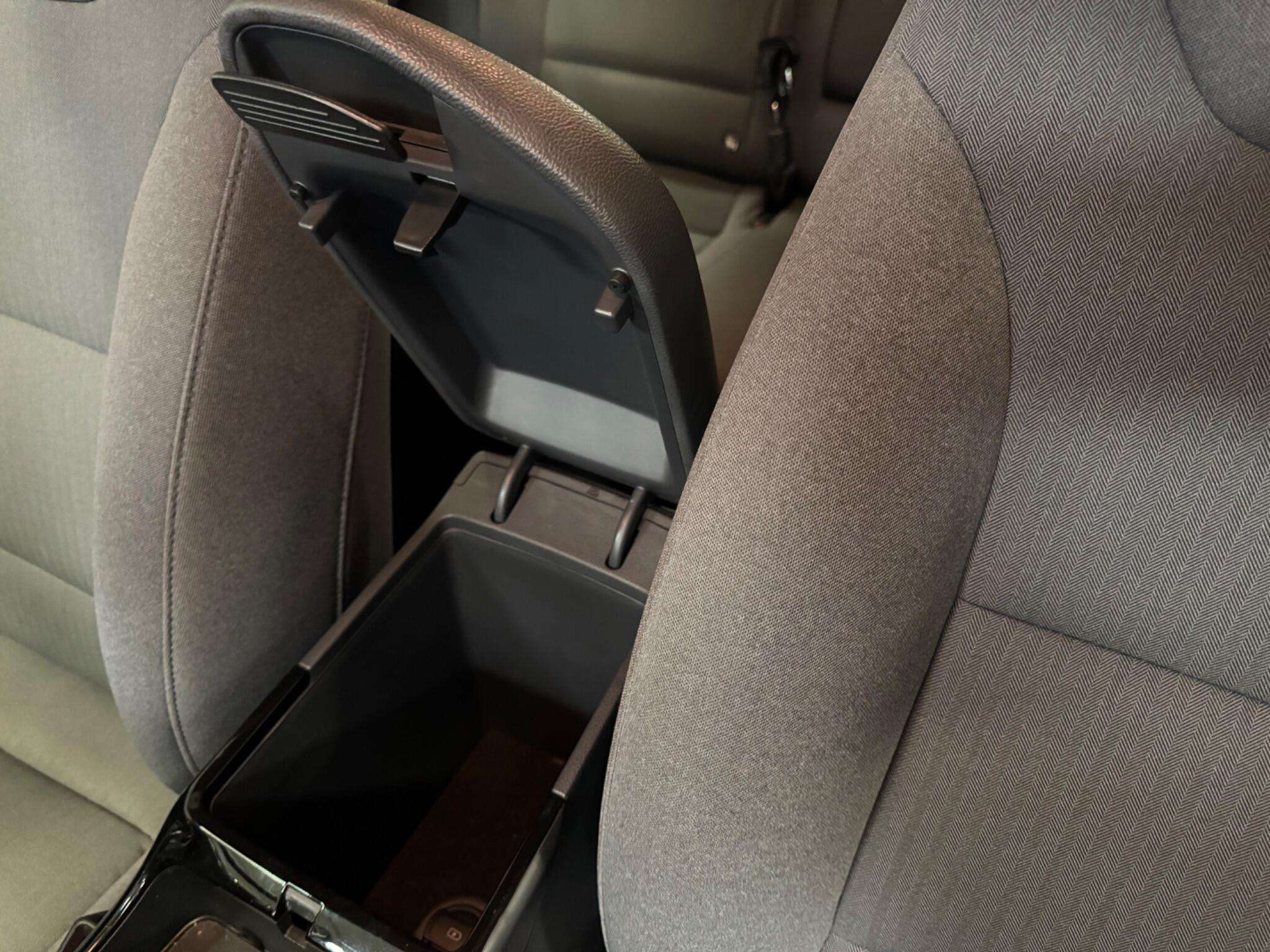 2021 HYUNDAI IONIQ 2021 HYUNDAI IONIQ