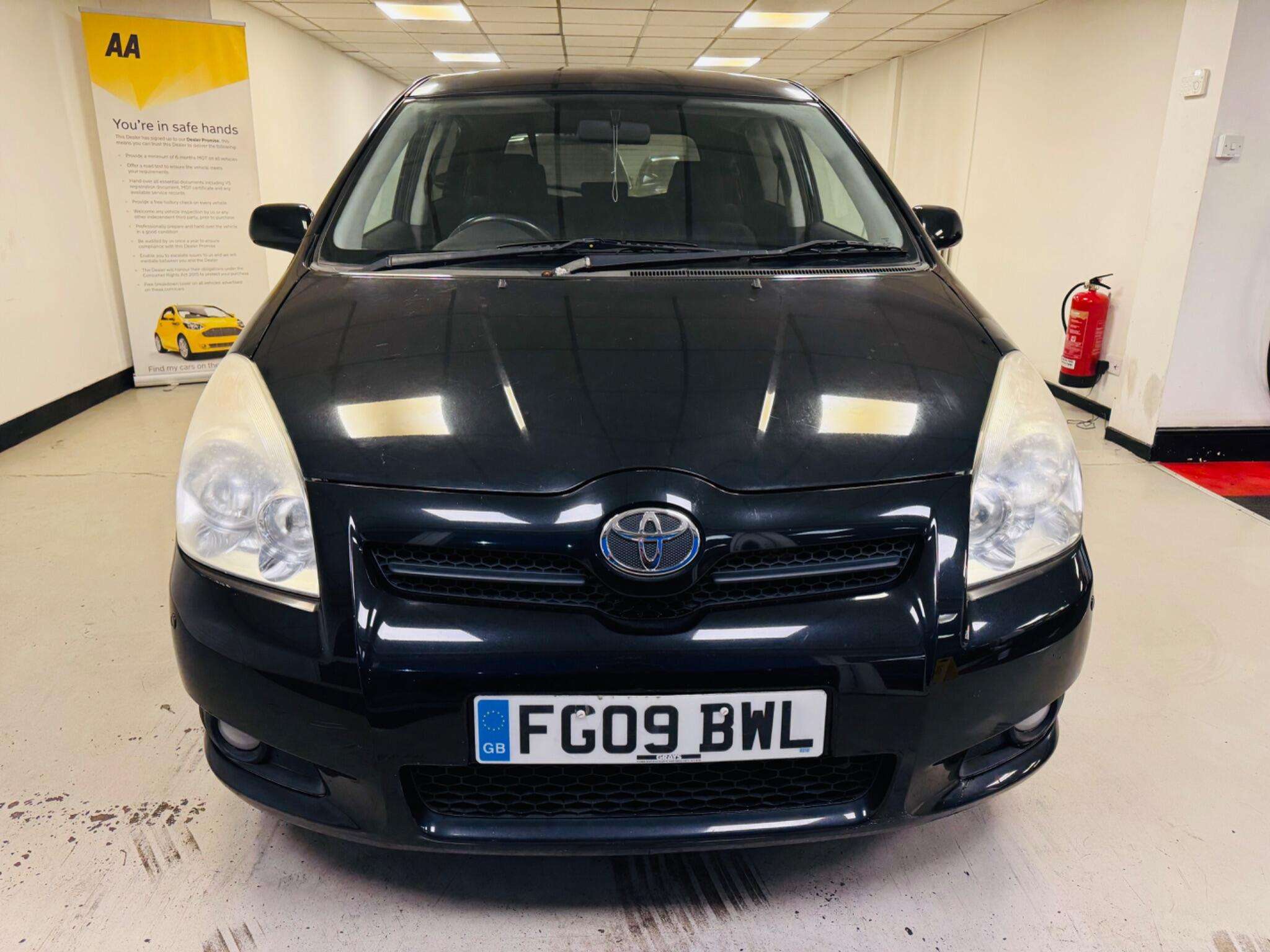 A 2009 TOYOTA COROLLA VERSO 1.8 SR Multimode 5dr A 2009 TOYOTA COROLLA VERSO 1.8 SR Multimode 5dr