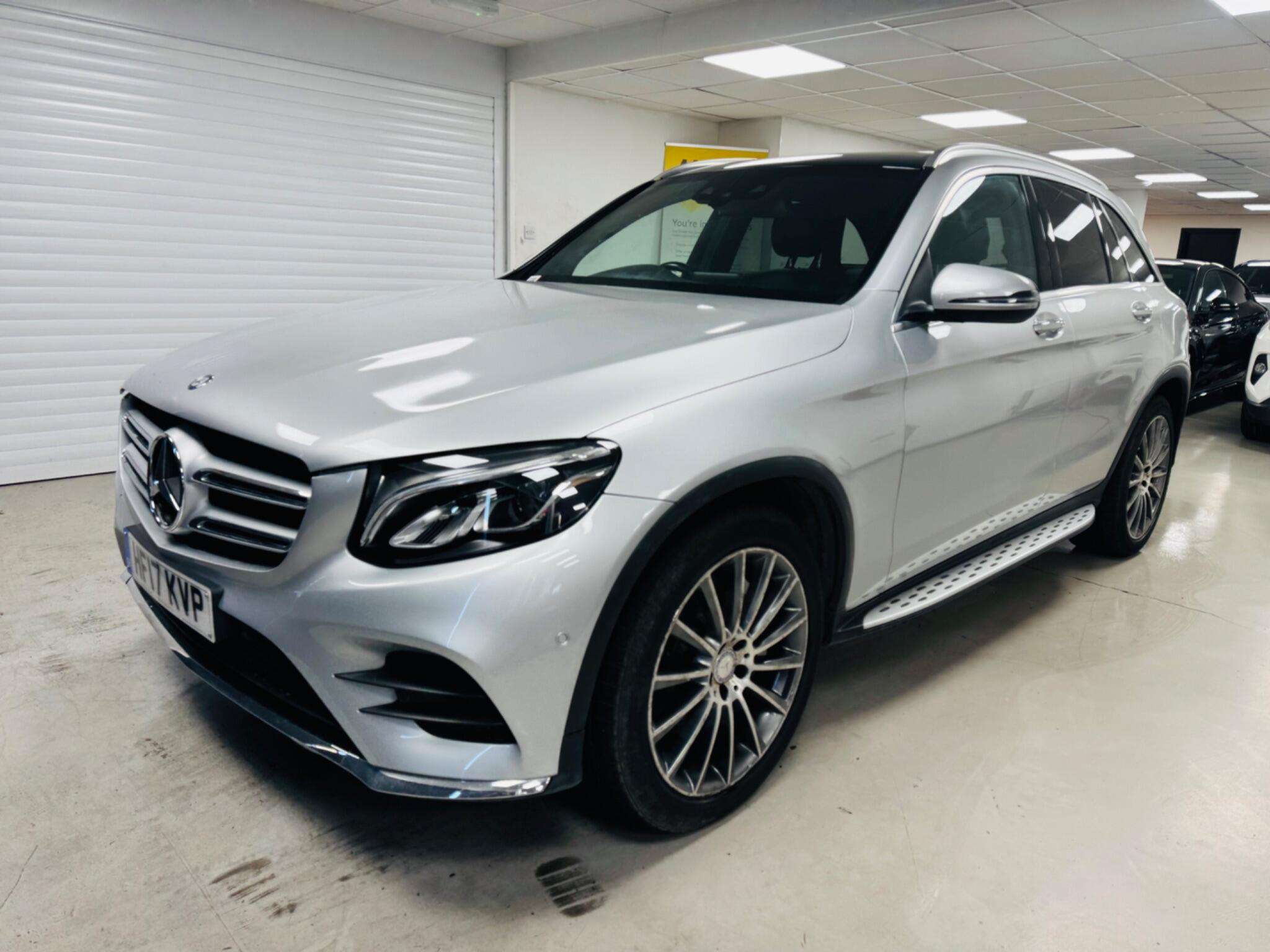 A 2017 MERCEDES-BENZ GLC 2.1 GLC220d AMG Line (Premium) G-Tronic 4MATIC Euro 6 (s/s) 5dr A 2017 MERCEDES-BENZ GLC 2.1 GLC220d AMG Line (Premium) G-Tronic 4MATIC Euro 6 (s/s) 5dr