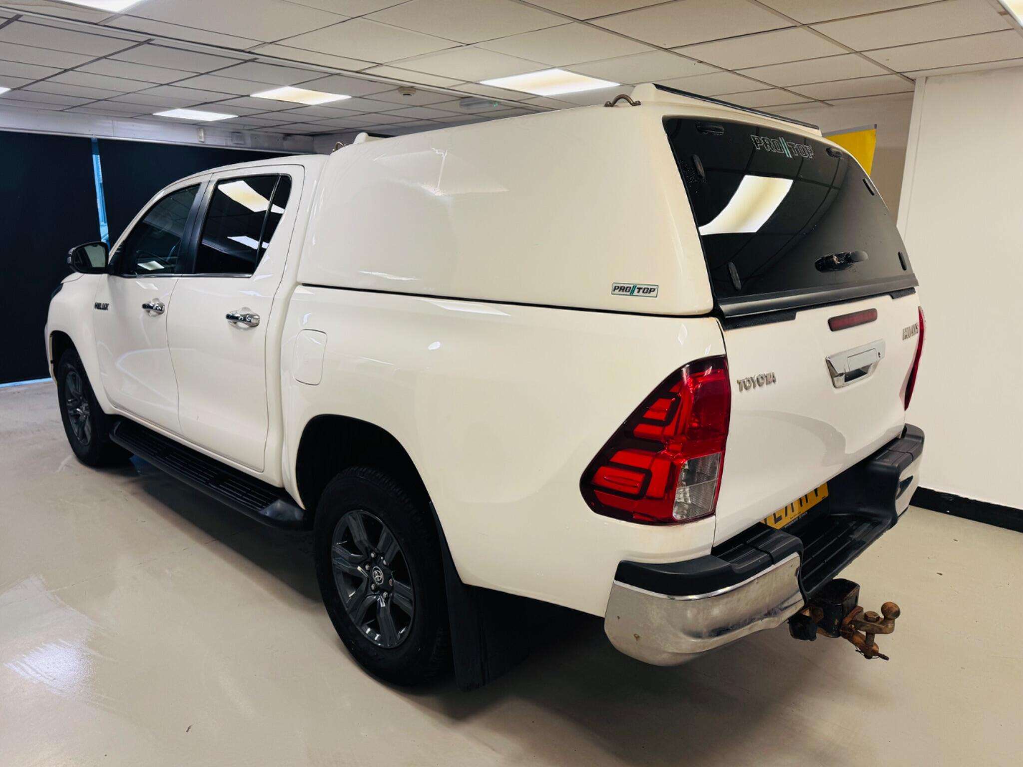 2021 TOYOTA HILUX 2021 TOYOTA HILUX