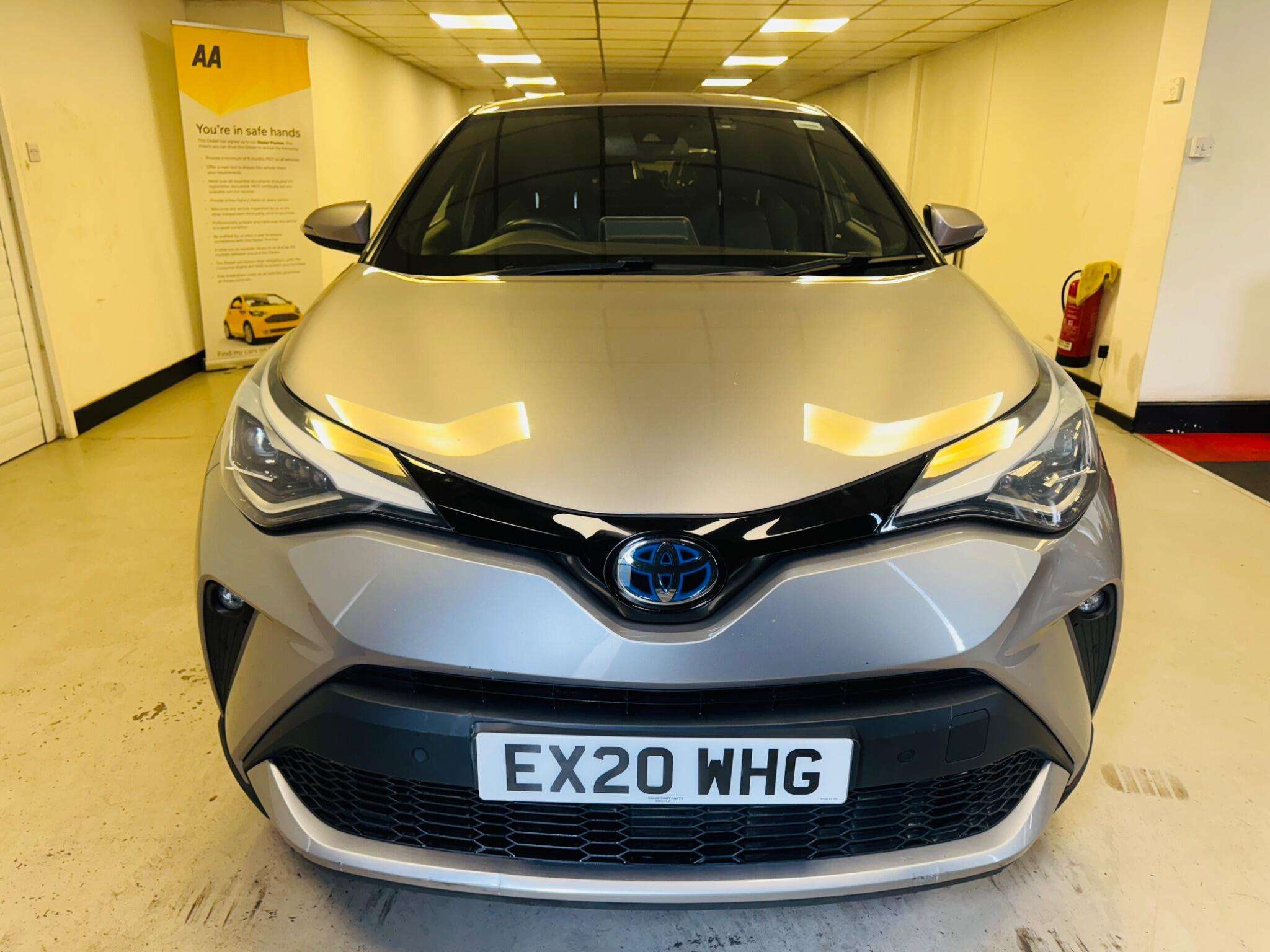 A 2020 TOYOTA C-HR 2.0 VVT-h Excel CVT Euro 6 (s/s) 5dr A 2020 TOYOTA C-HR 2.0 VVT-h Excel CVT Euro 6 (s/s) 5dr