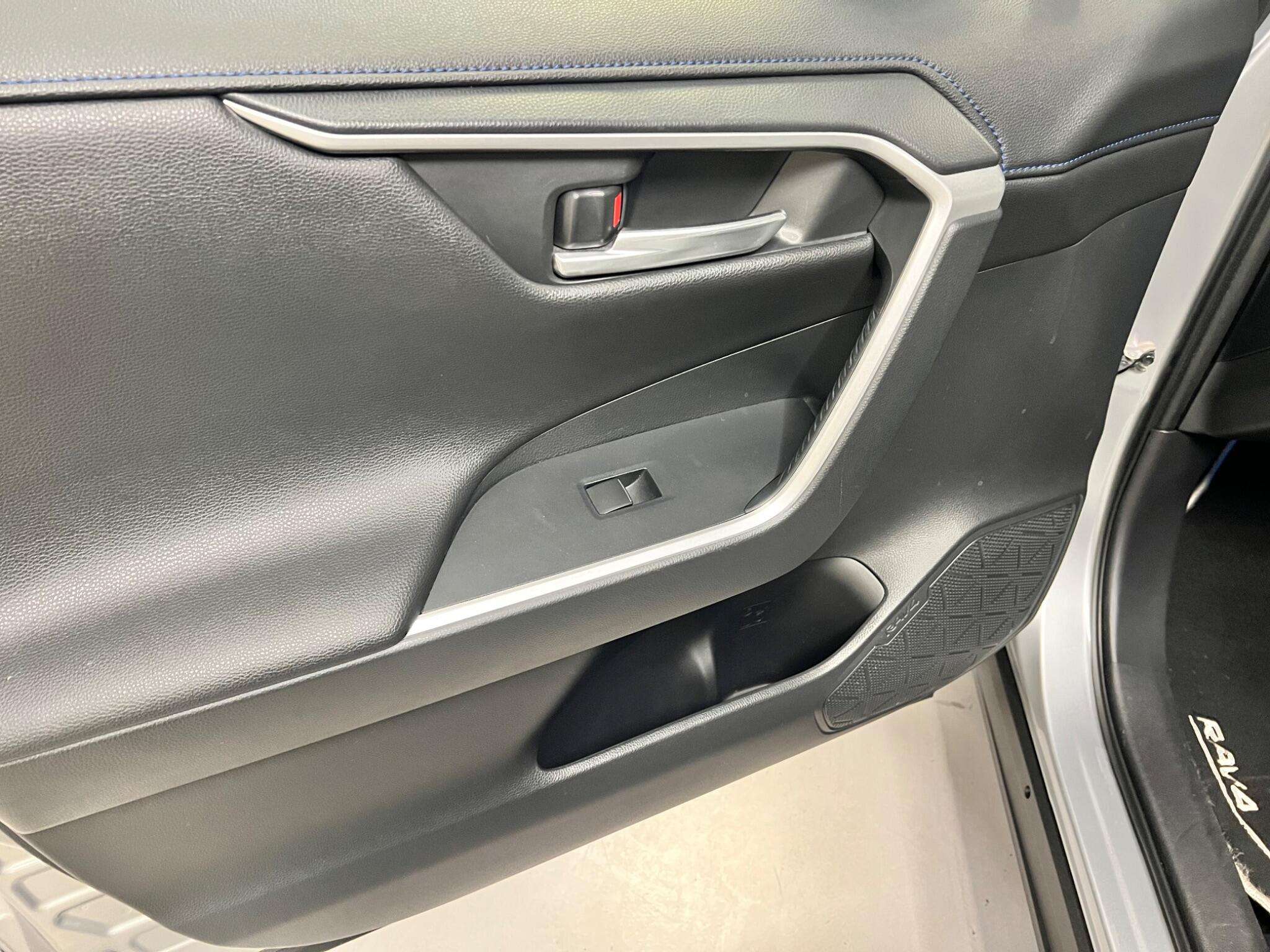 2019 TOYOTA RAV4 2019 TOYOTA RAV4