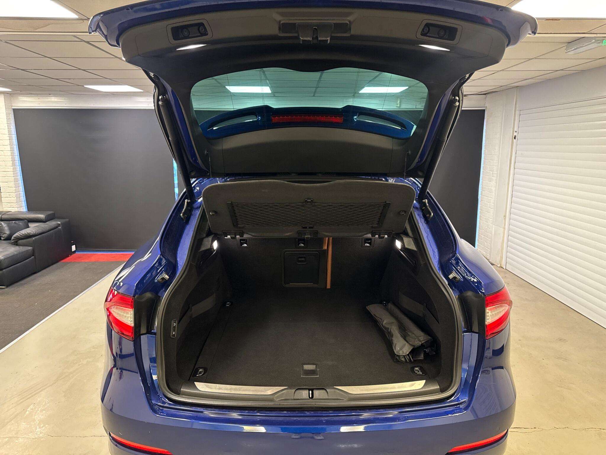 2017 MASERATI LEVANTE 2017 MASERATI LEVANTE