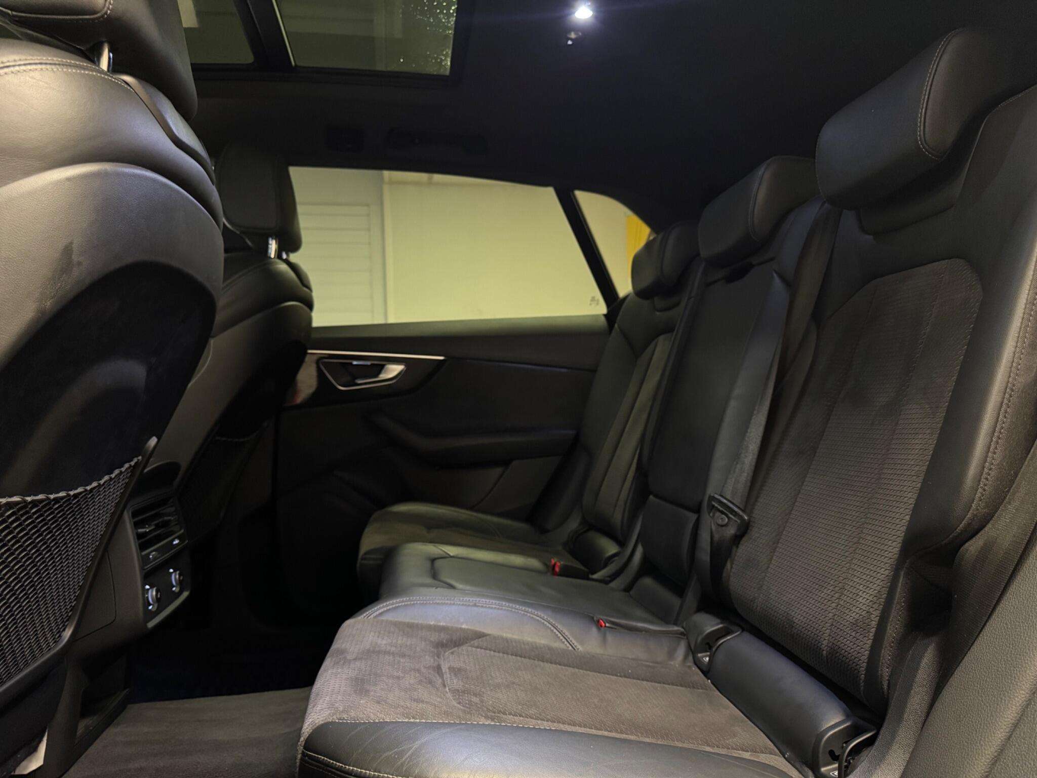 2019 AUDI Q8 2019 AUDI Q8