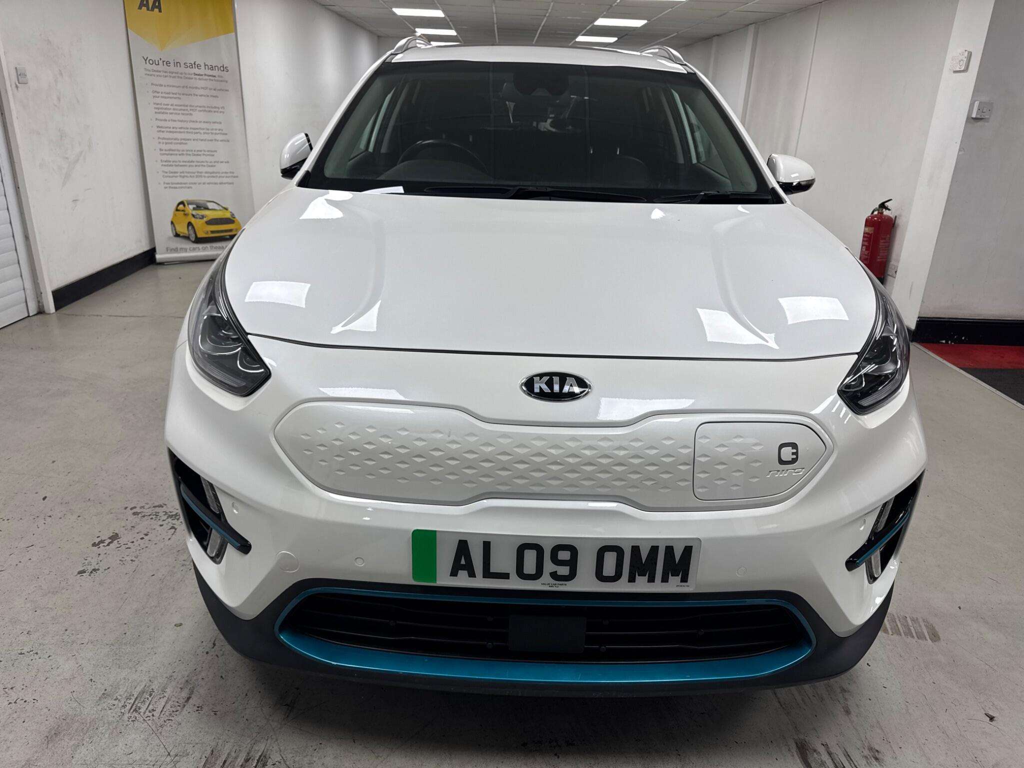 A 2021 KIA NIRO 64kWh 3 Auto 5dr A 2021 KIA NIRO 64kWh 3 Auto 5dr
