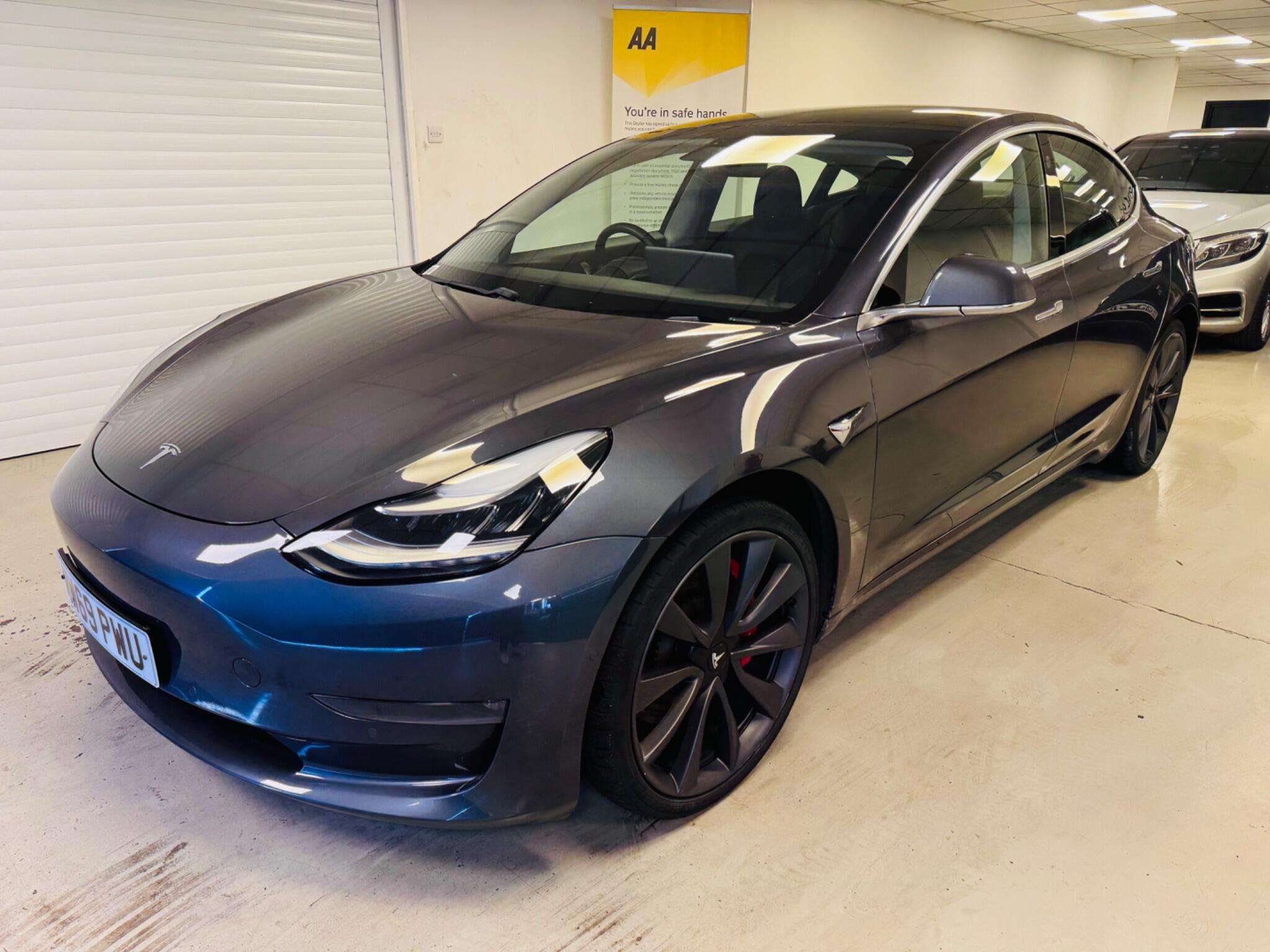 A 2020 TESLA MODEL 3 (Dual Motor) Performance Auto 4WDE 4dr (Performance Upgrade) A 2020 TESLA MODEL 3 (Dual Motor) Performance Auto 4WDE 4dr (Performance Upgrade)