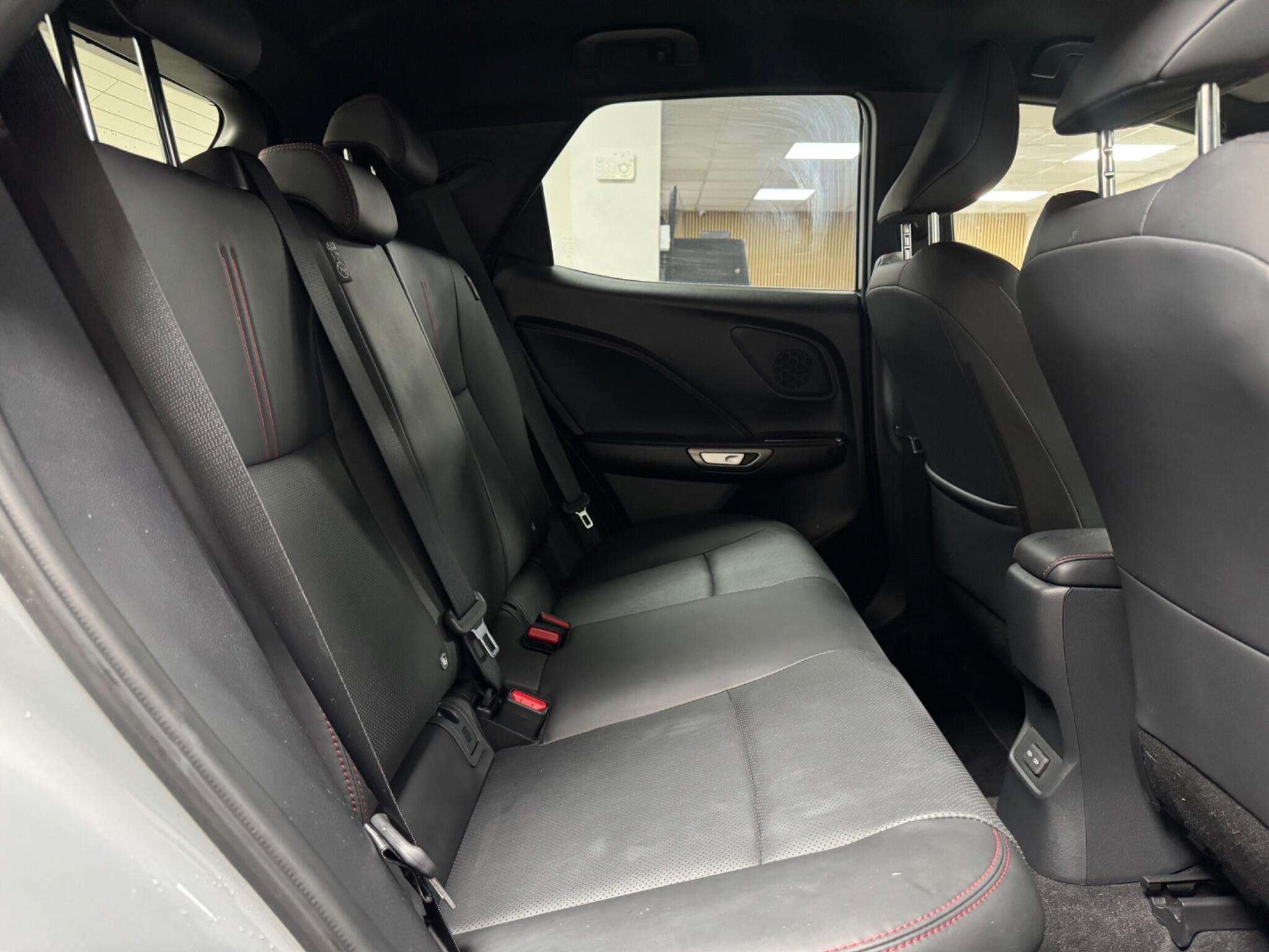 2025 LEXUS LBX 2025 LEXUS LBX