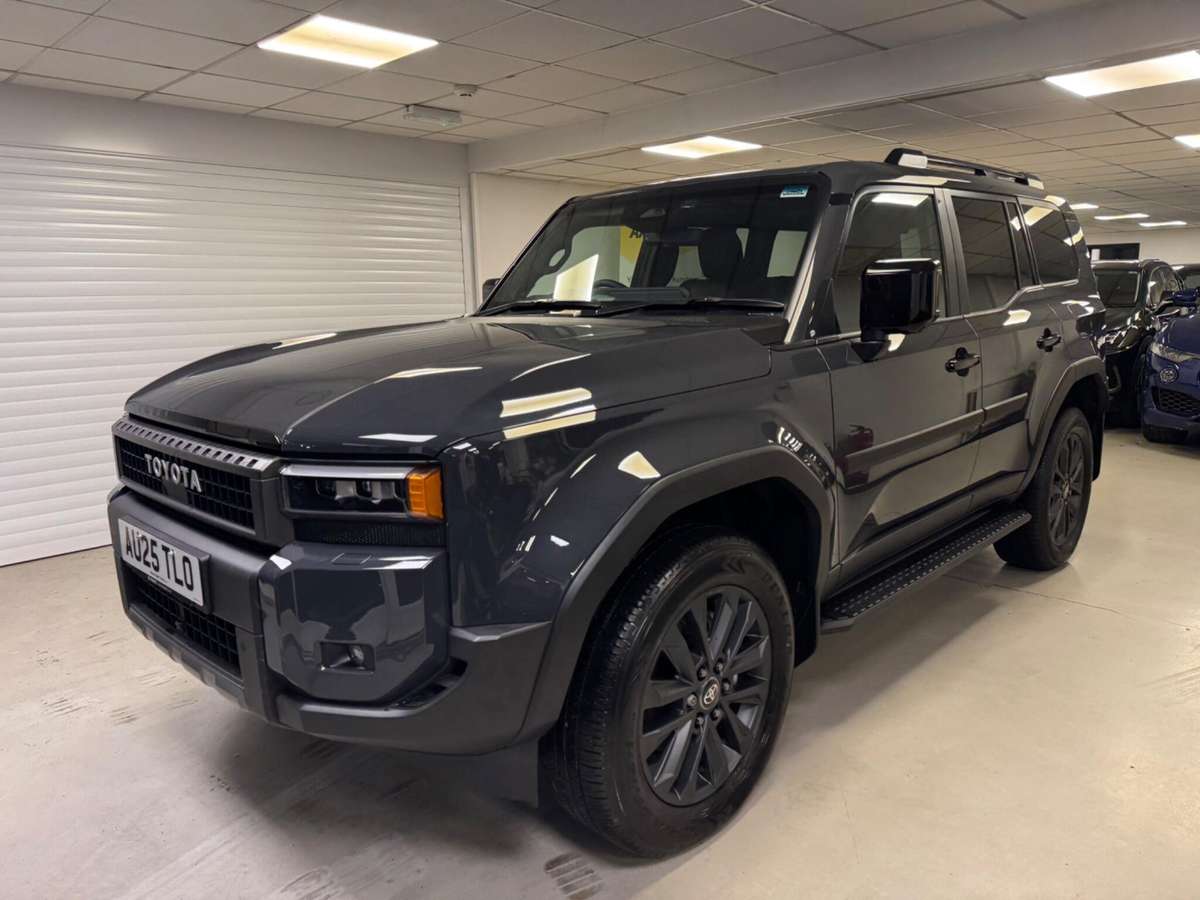 Check out this Toyota Land Cruiser 2025 Diesel Automatic