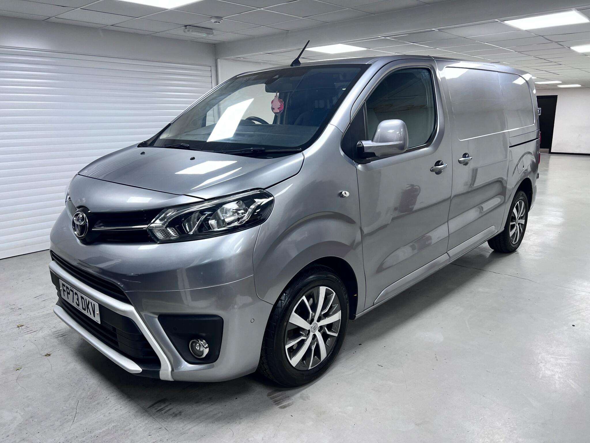 A 2023 TOYOTA PROACE 2.0D Design Medium Panel Van Auto MWB Euro 6 (s/s) 6dr A 2023 TOYOTA PROACE 2.0D Design Medium Panel Van Auto MWB Euro 6 (s/s) 6dr