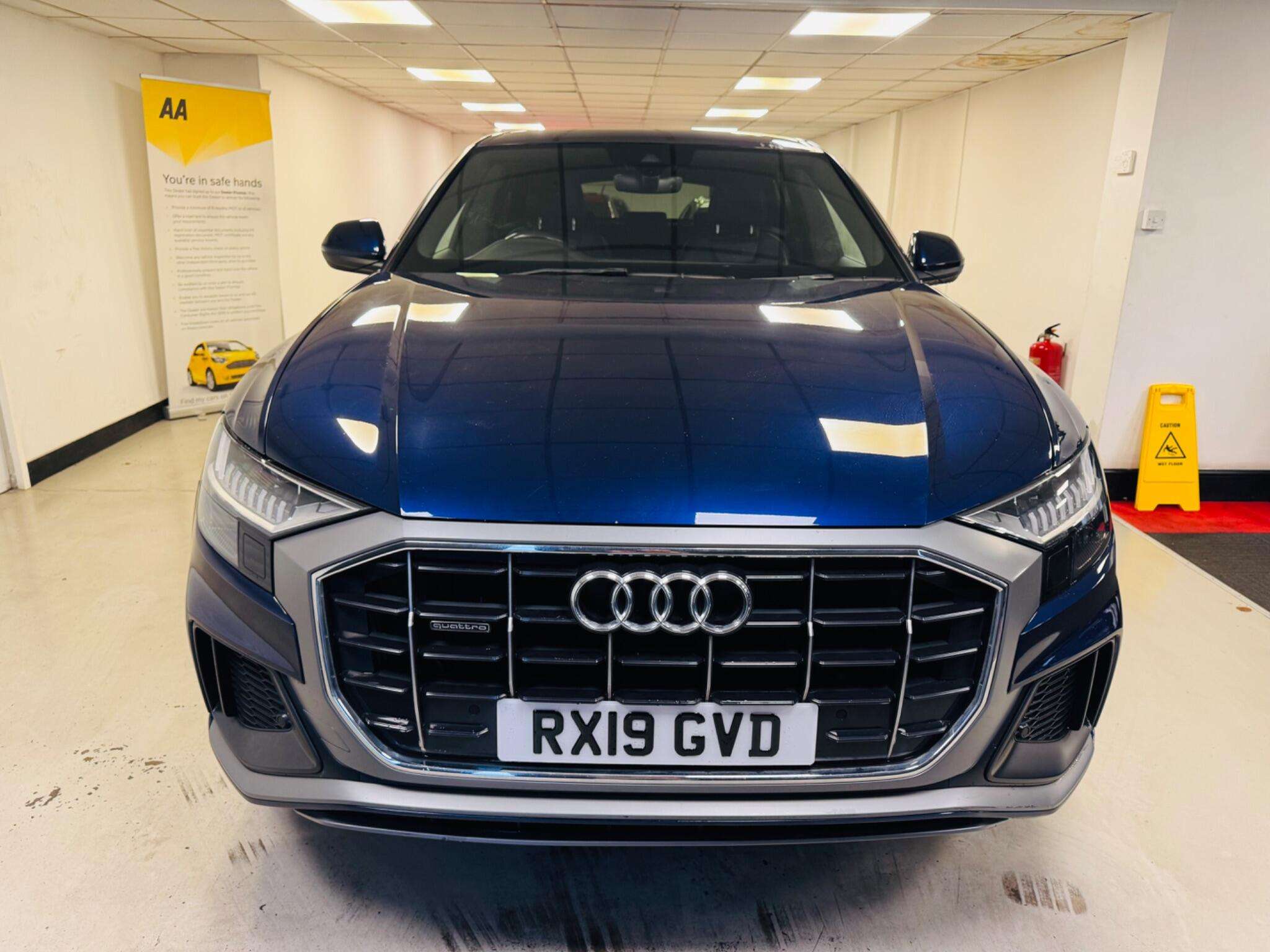 2019 AUDI Q8 2019 AUDI Q8