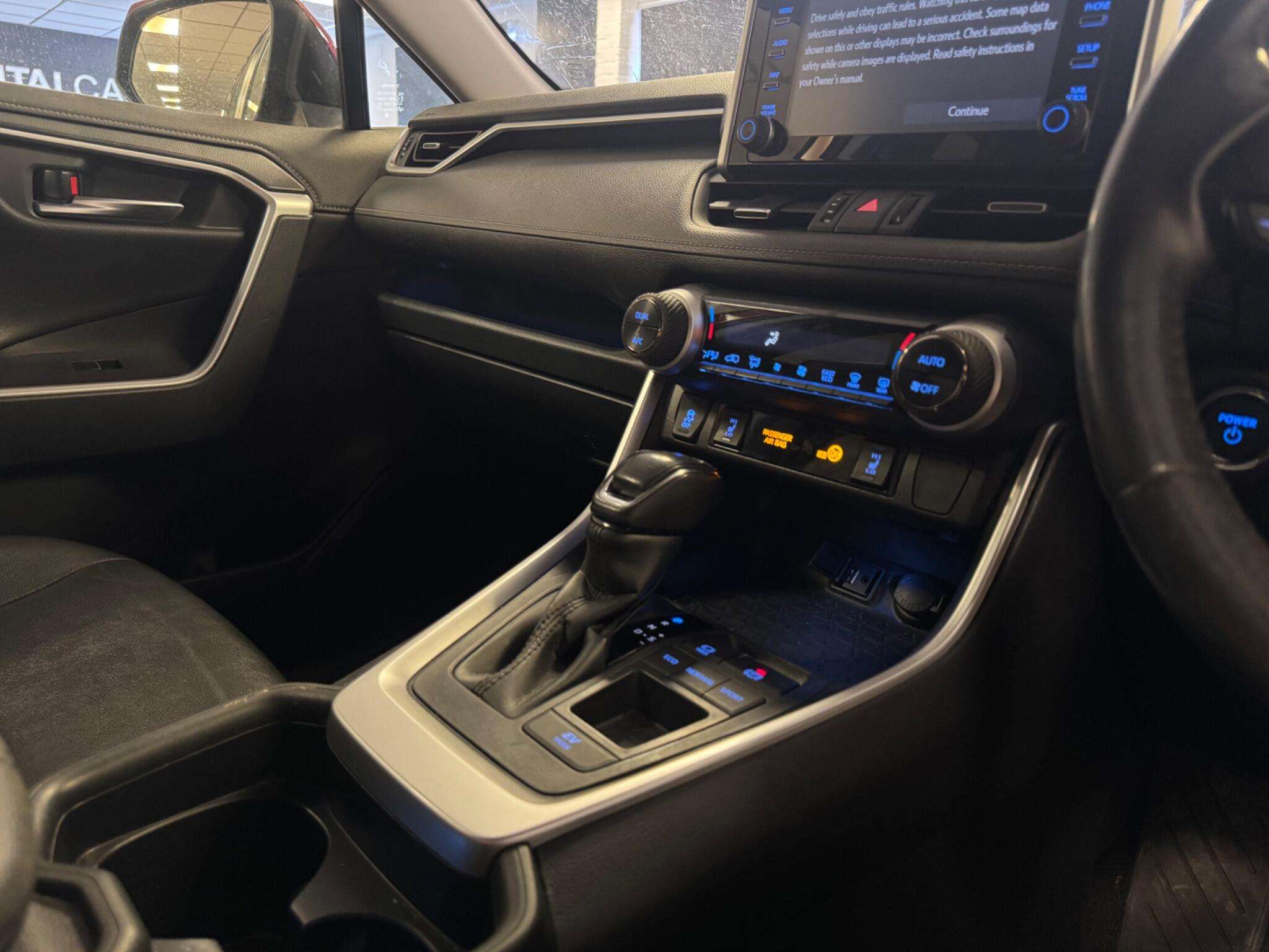 2019 TOYOTA RAV4 2019 TOYOTA RAV4