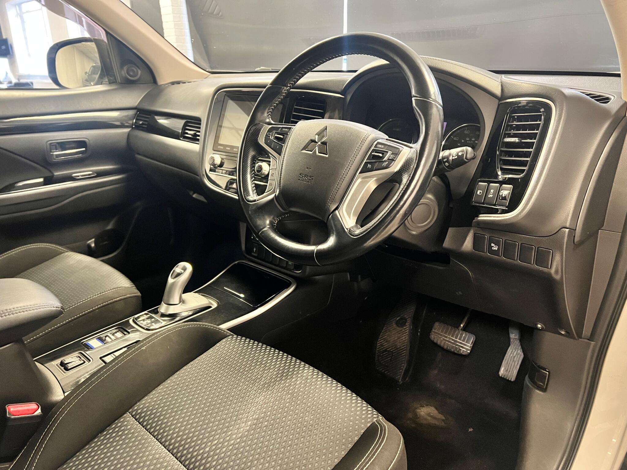 2020 MITSUBISHI OUTLANDER 2020 MITSUBISHI OUTLANDER