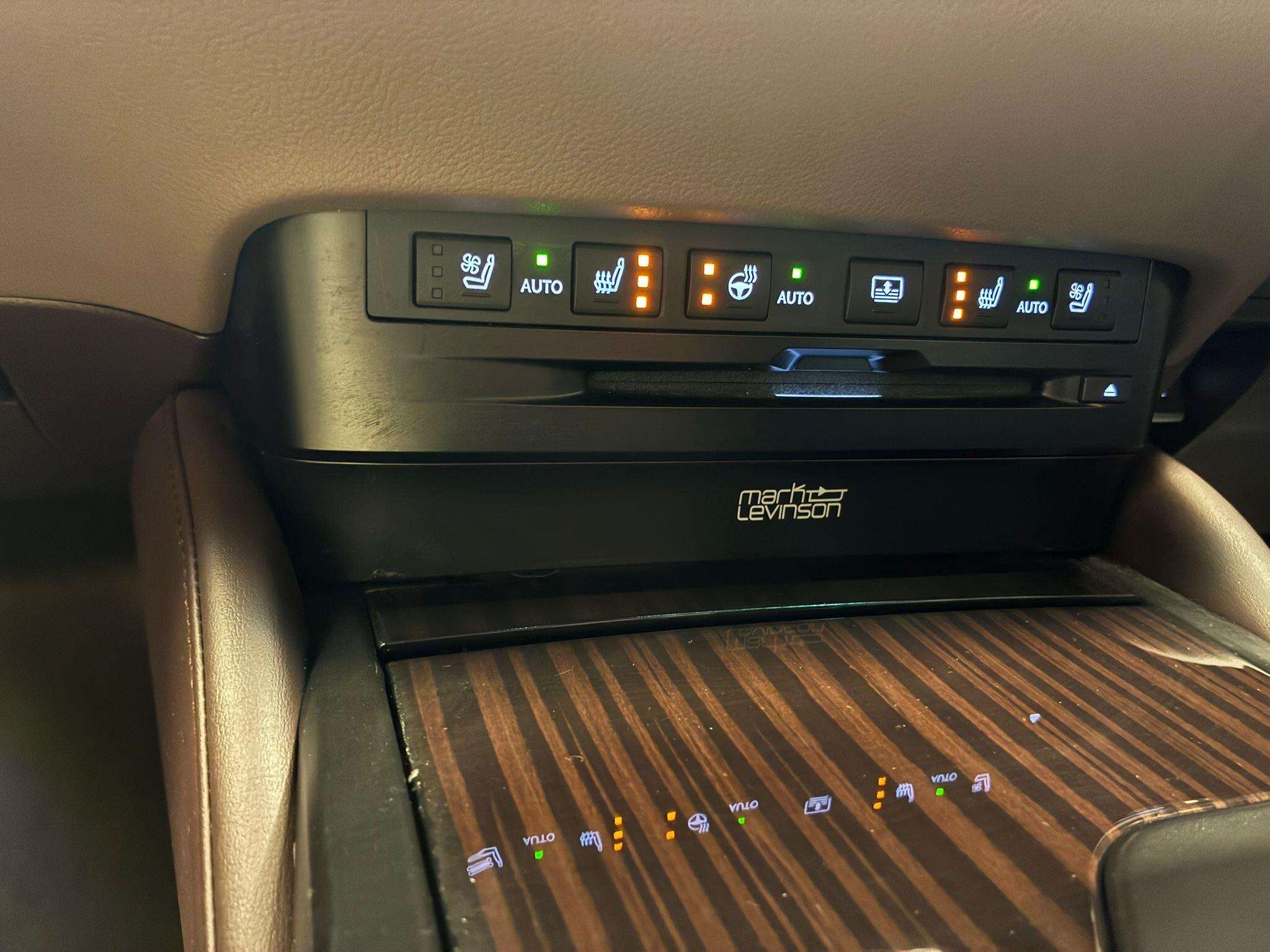 2019 LEXUS ES 2019 LEXUS ES