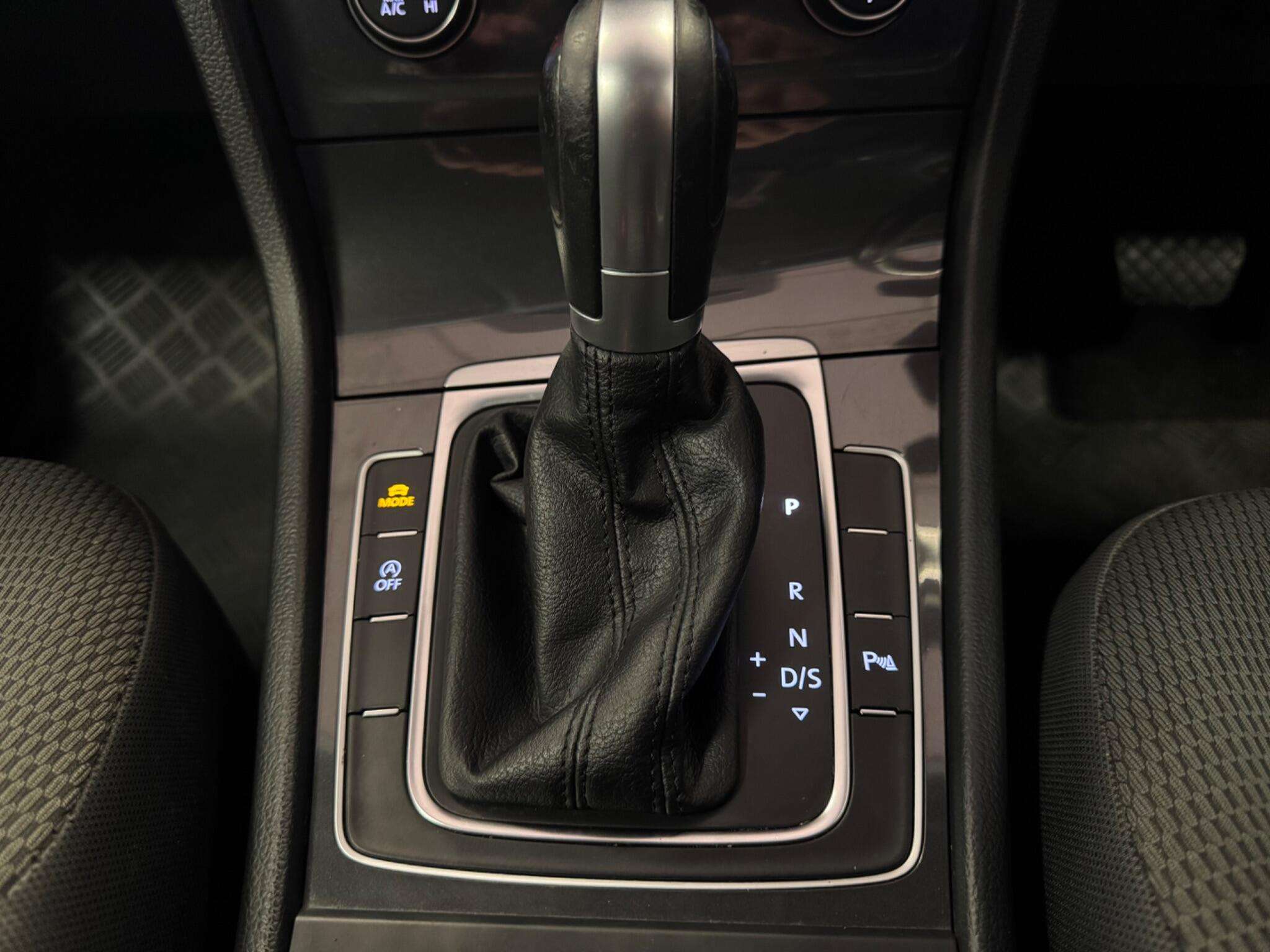 2017 VOLKSWAGEN GOLF 2017 VOLKSWAGEN GOLF