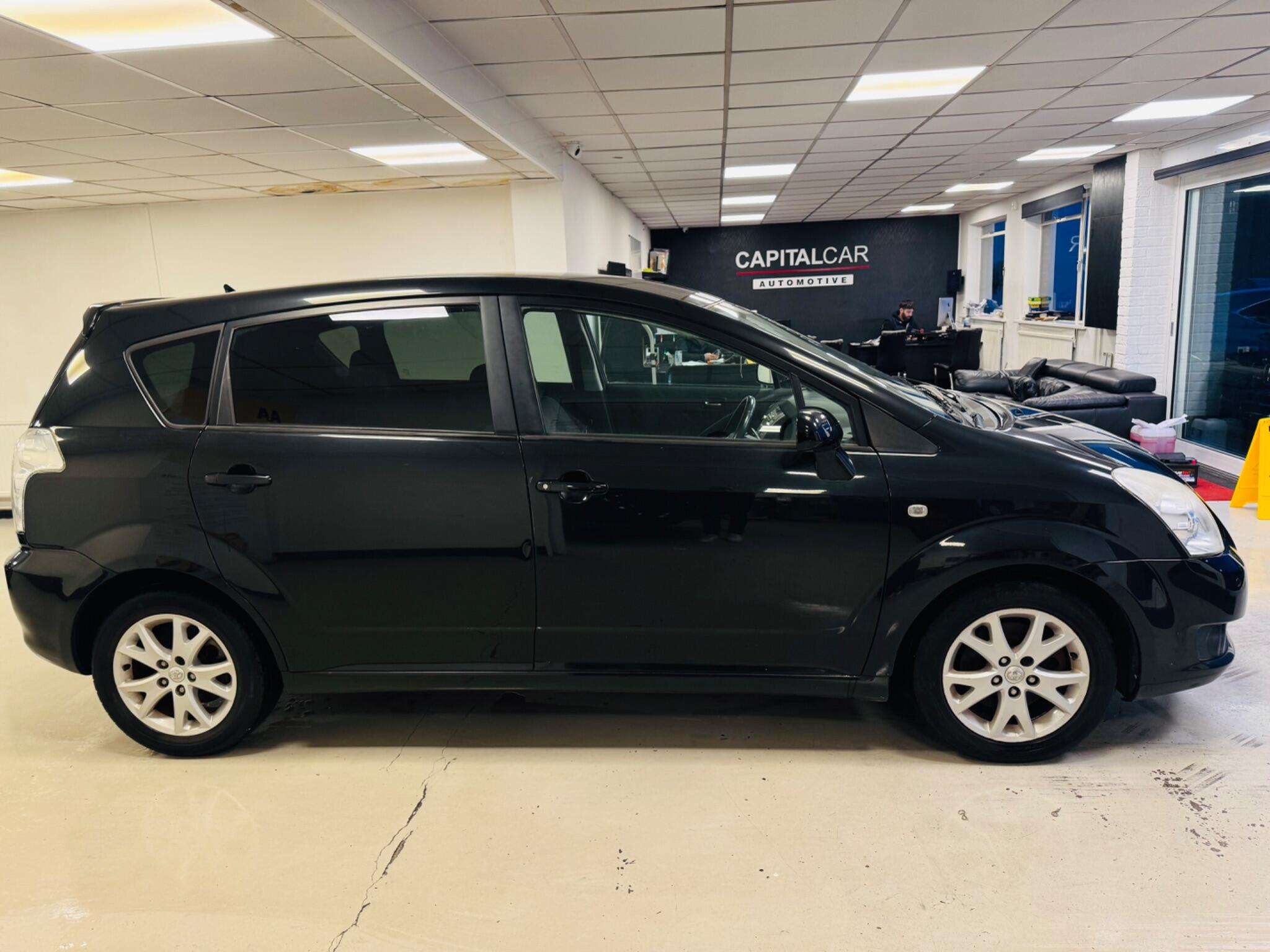 A 2009 TOYOTA COROLLA VERSO 1.8 SR Multimode 5dr A 2009 TOYOTA COROLLA VERSO 1.8 SR Multimode 5dr