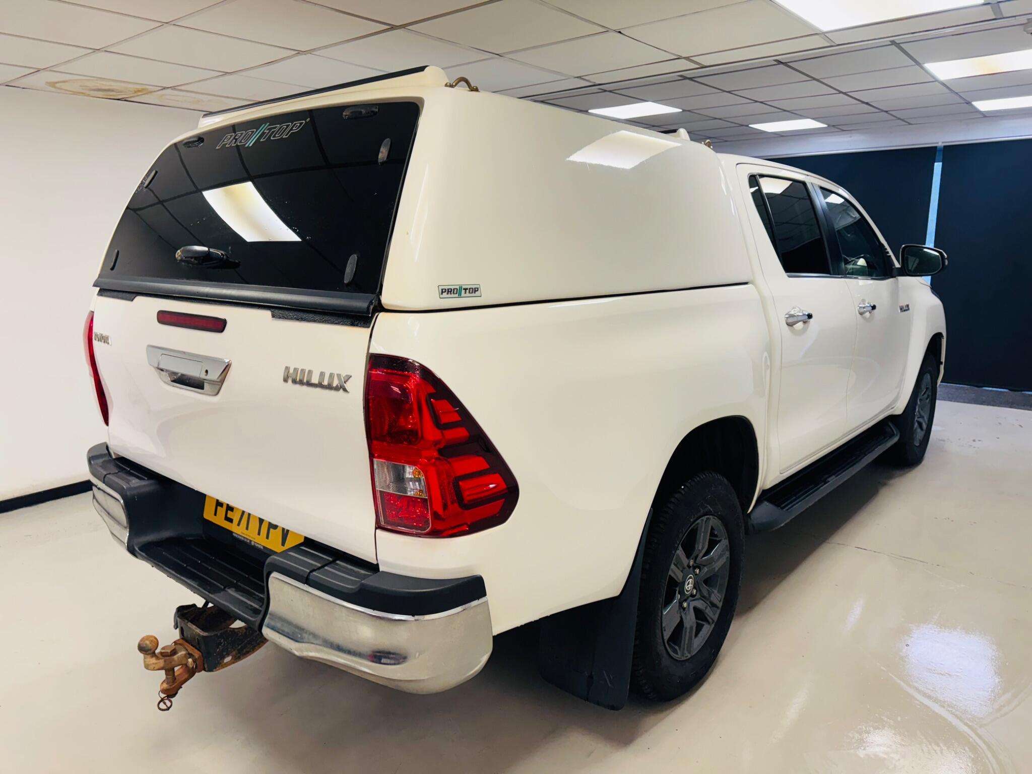 2021 TOYOTA HILUX 2021 TOYOTA HILUX