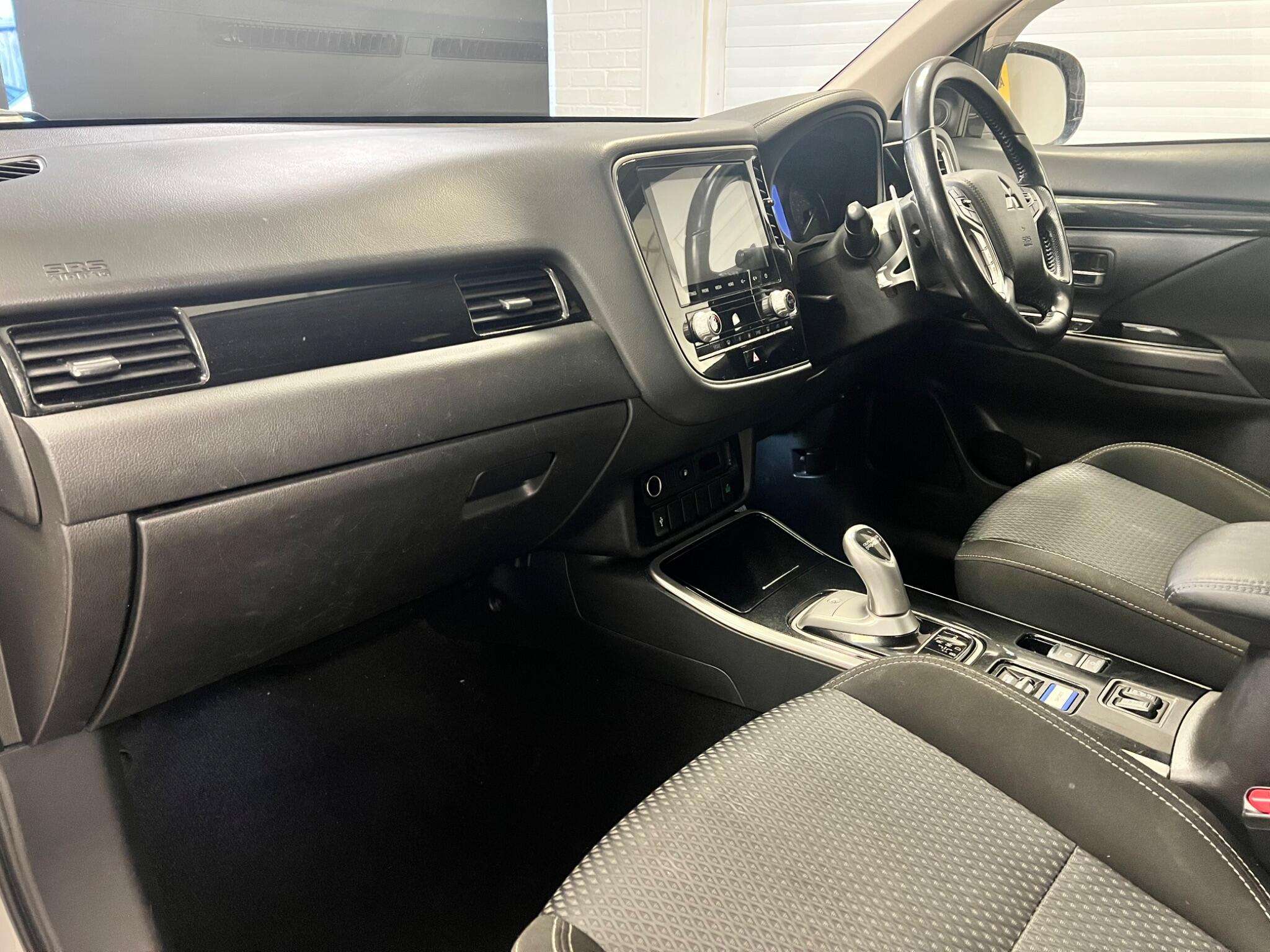 2020 MITSUBISHI OUTLANDER 2020 MITSUBISHI OUTLANDER