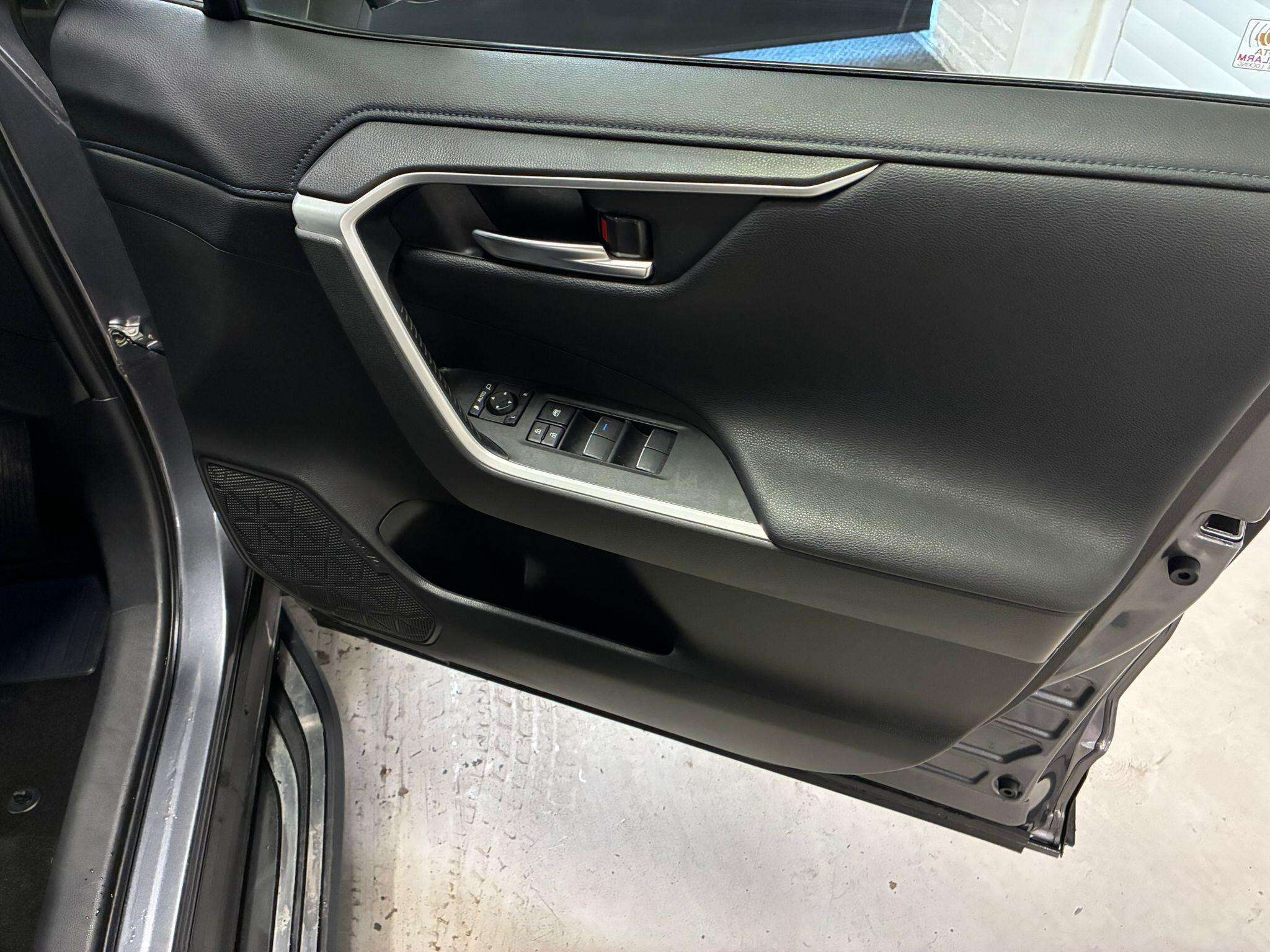 2020 TOYOTA RAV4 2020 TOYOTA RAV4