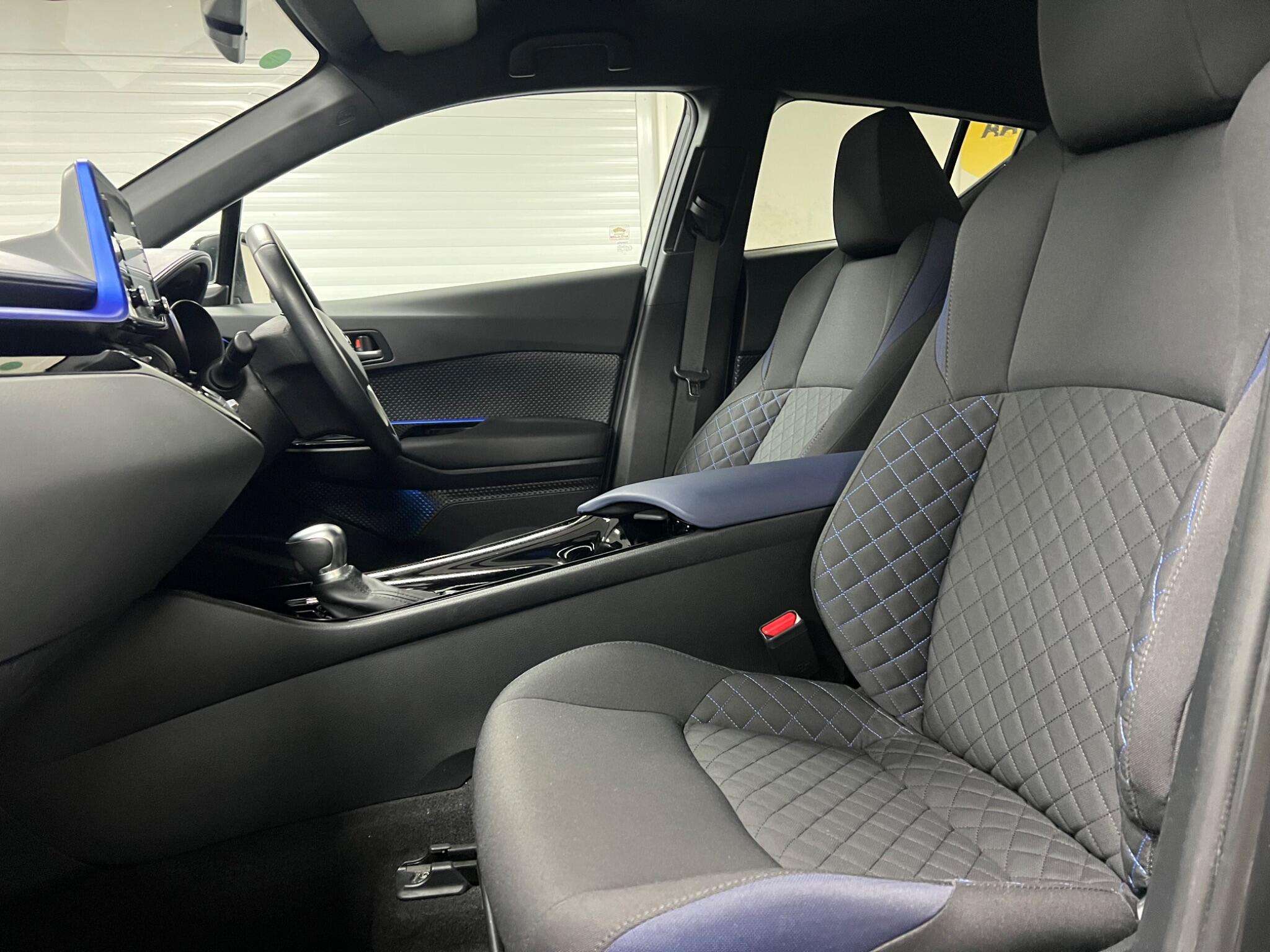 2020 TOYOTA C-HR 2020 TOYOTA C-HR