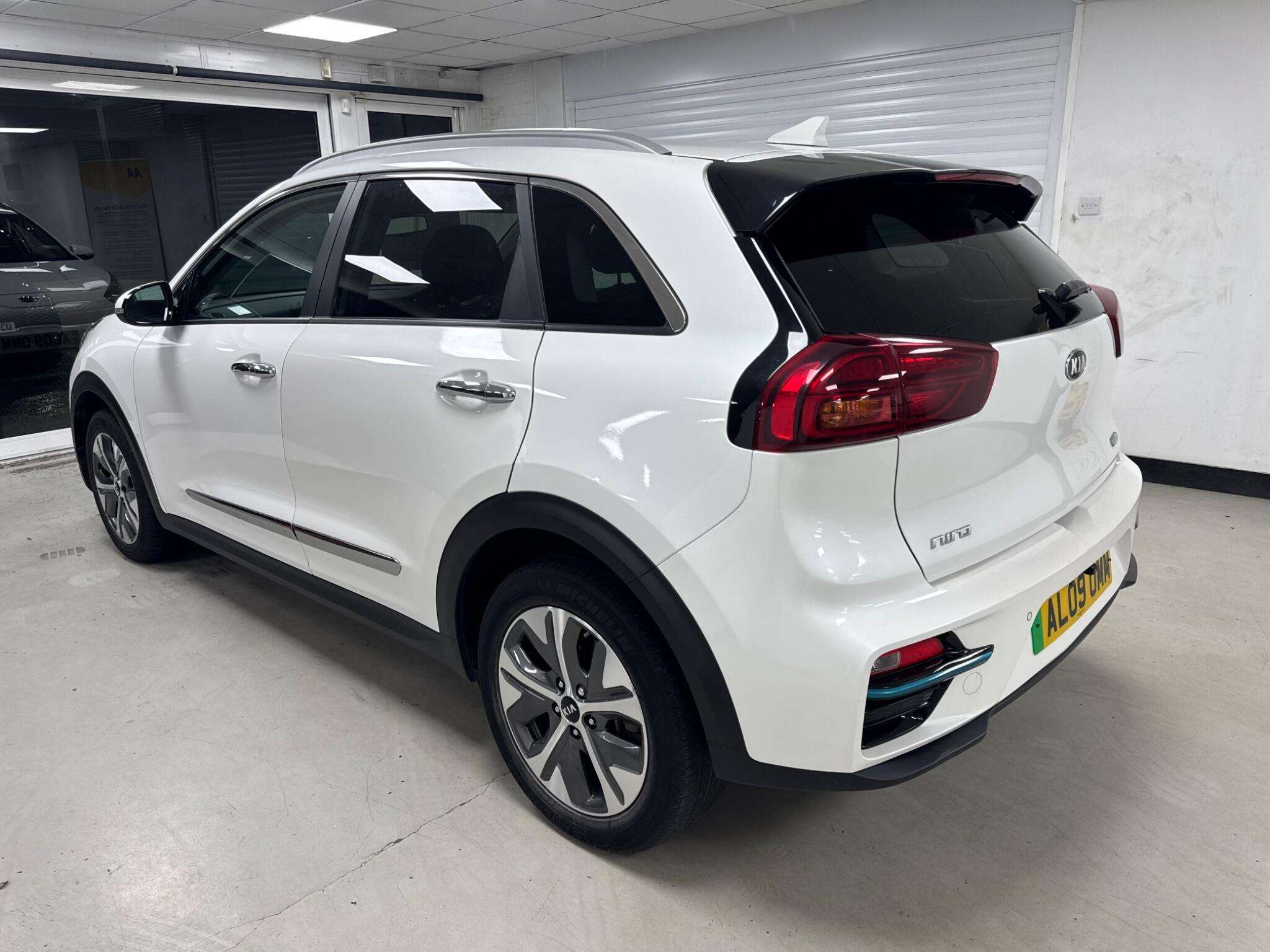2021 KIA NIRO 2021 KIA NIRO