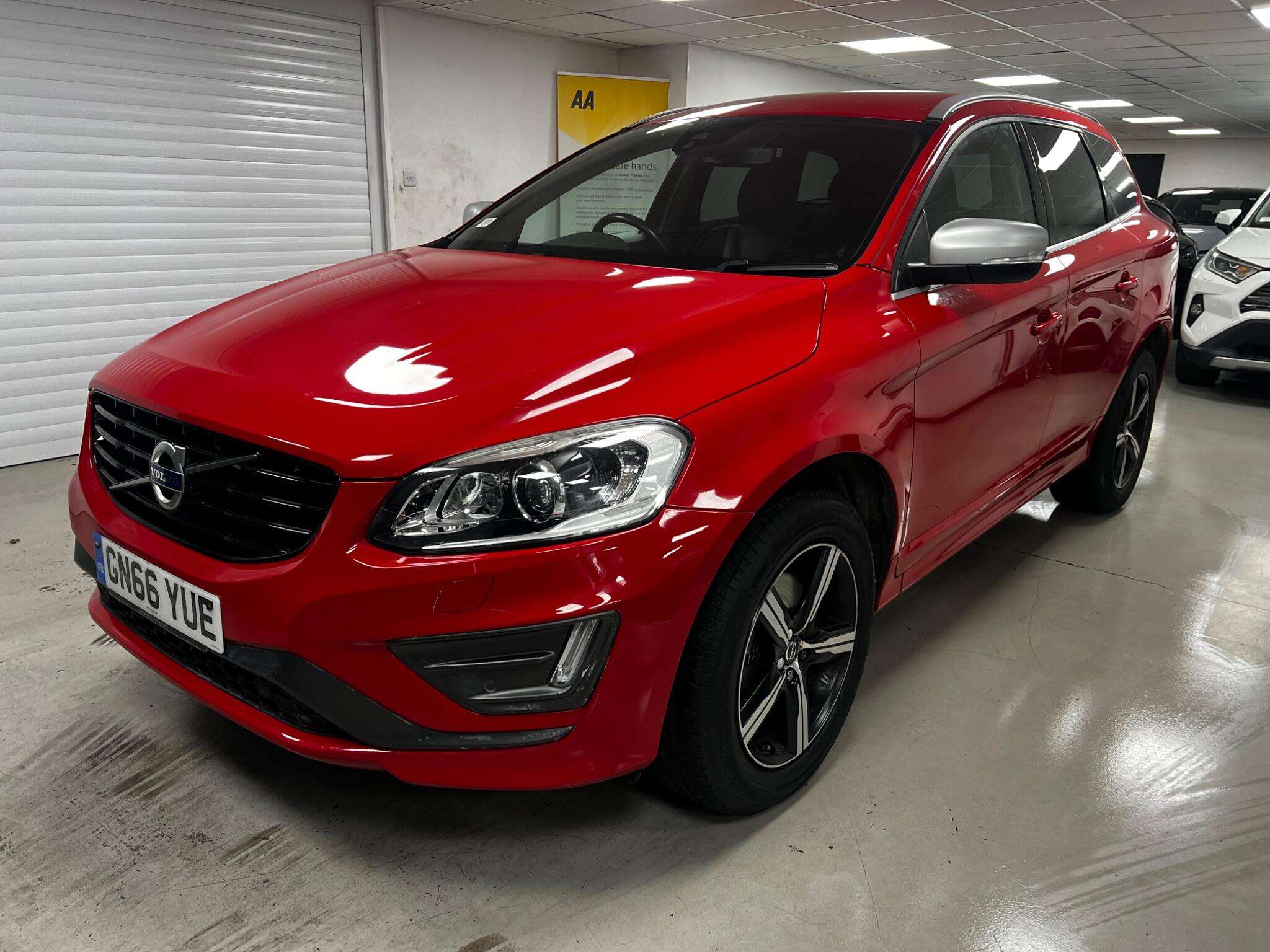 A 2016 VOLVO XC60 2.0 T5 R-Design Lux Nav Auto Euro 6 (s/s) 5dr A 2016 VOLVO XC60 2.0 T5 R-Design Lux Nav Auto Euro 6 (s/s) 5dr