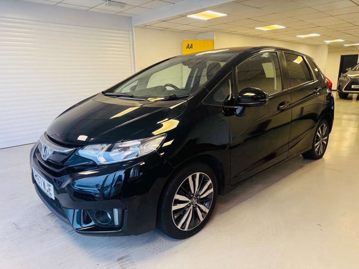 Check out this Honda Jazz 2017 Petrol Manual