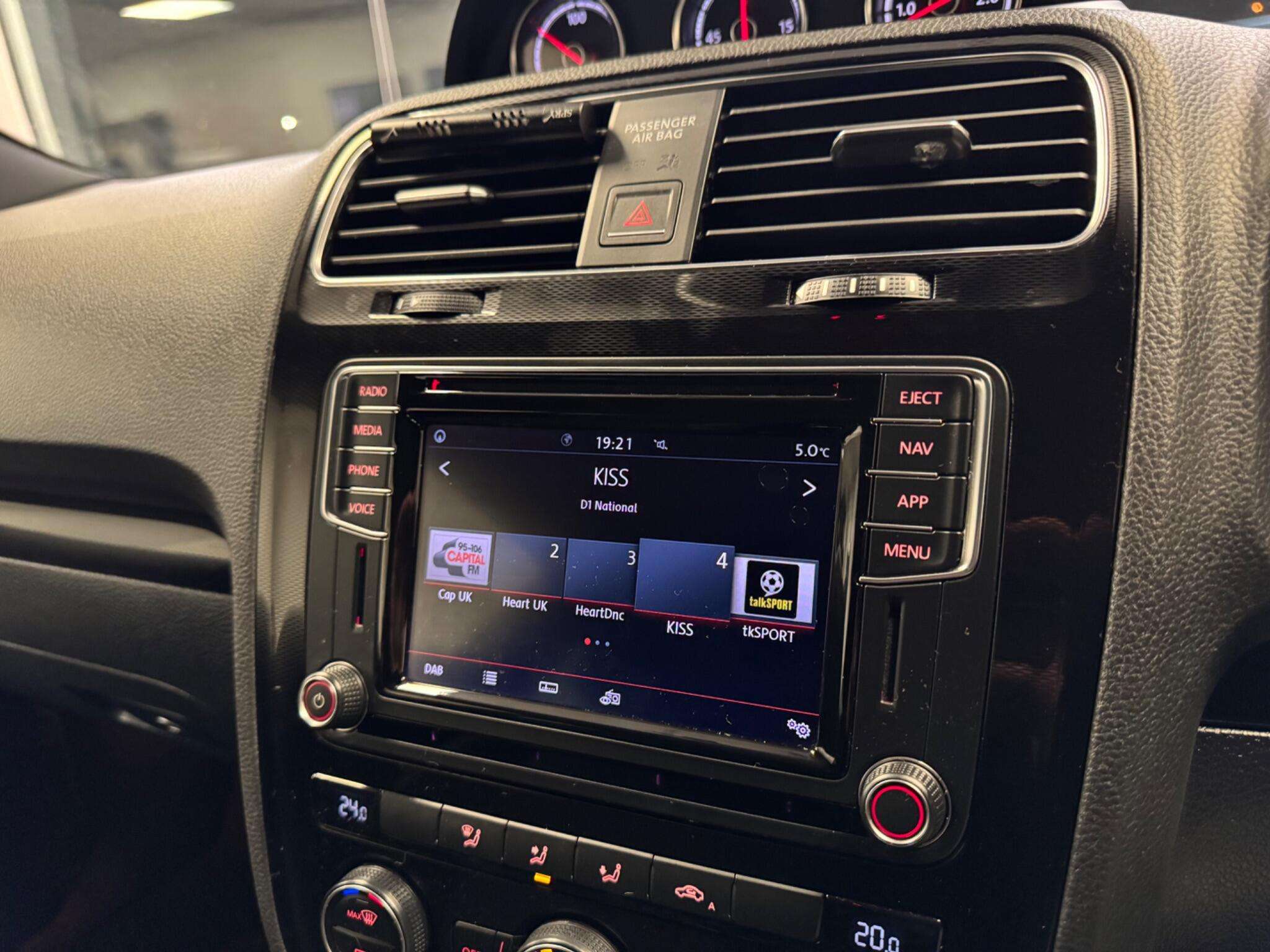 2017 VOLKSWAGEN SCIROCCO 2017 VOLKSWAGEN SCIROCCO