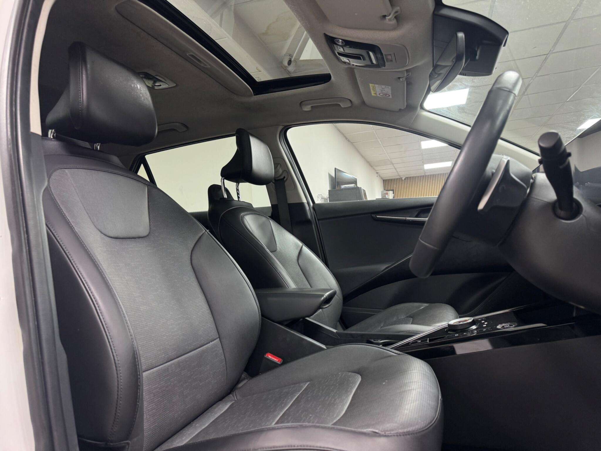 2023 KIA NIRO 2023 KIA NIRO