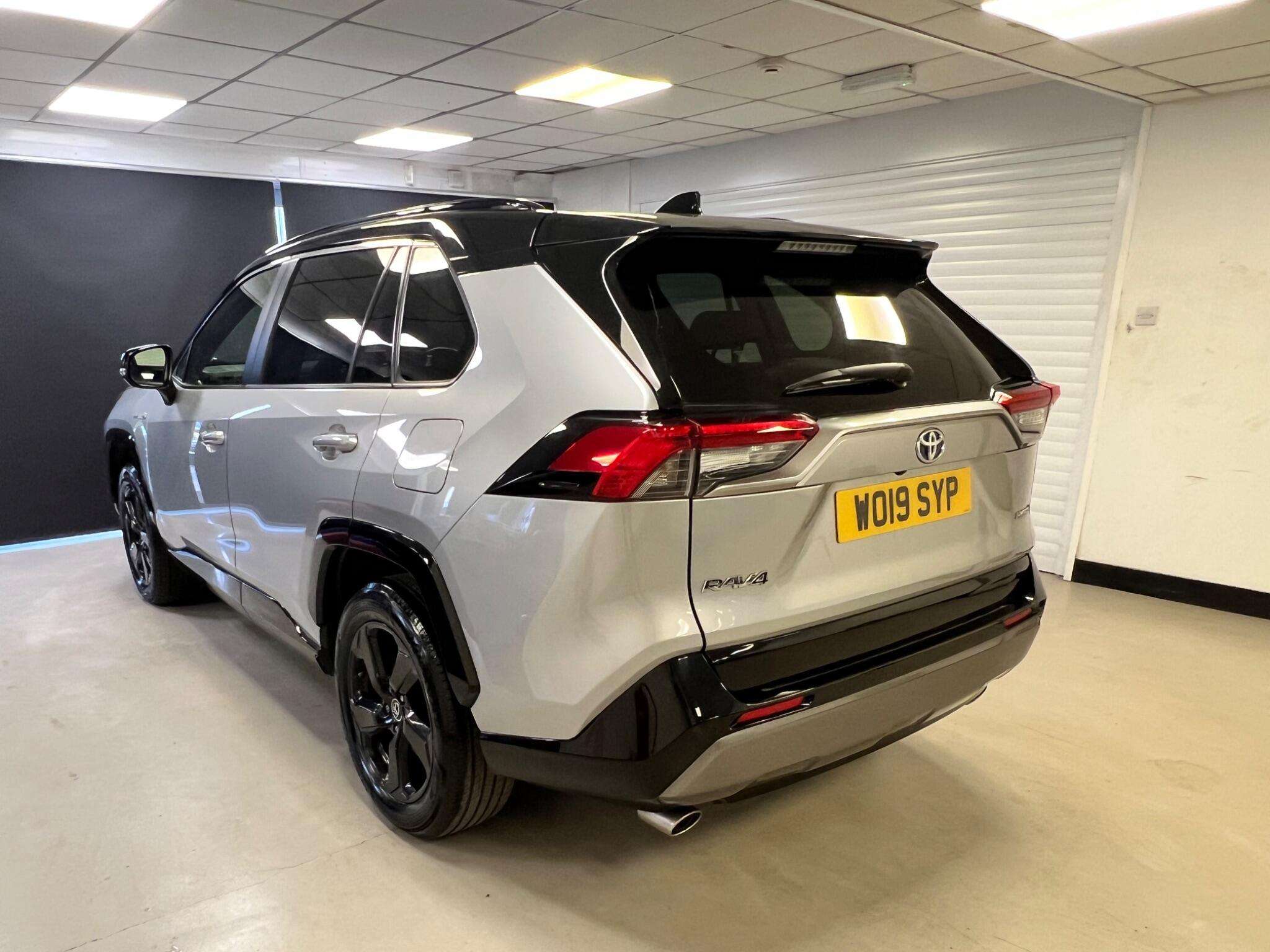 2019 TOYOTA RAV4 2019 TOYOTA RAV4