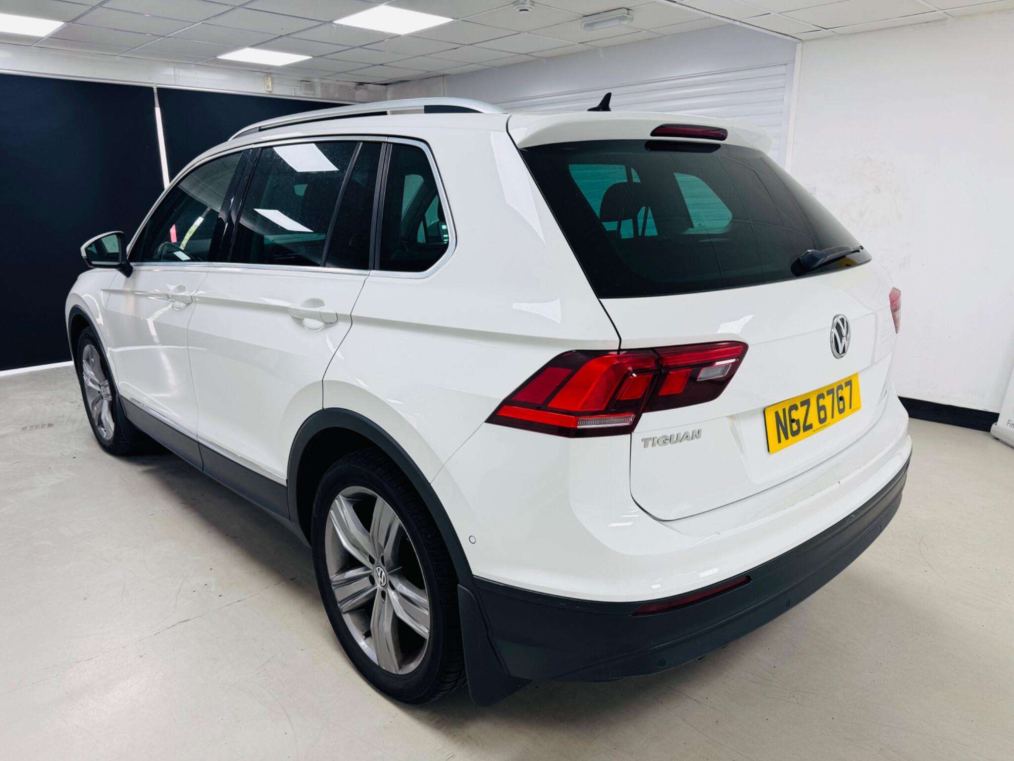 A 2019 VOLKSWAGEN TIGUAN 2.0 TDI Match DSG Euro 6 (s/s) 5dr A 2019 VOLKSWAGEN TIGUAN 2.0 TDI Match DSG Euro 6 (s/s) 5dr