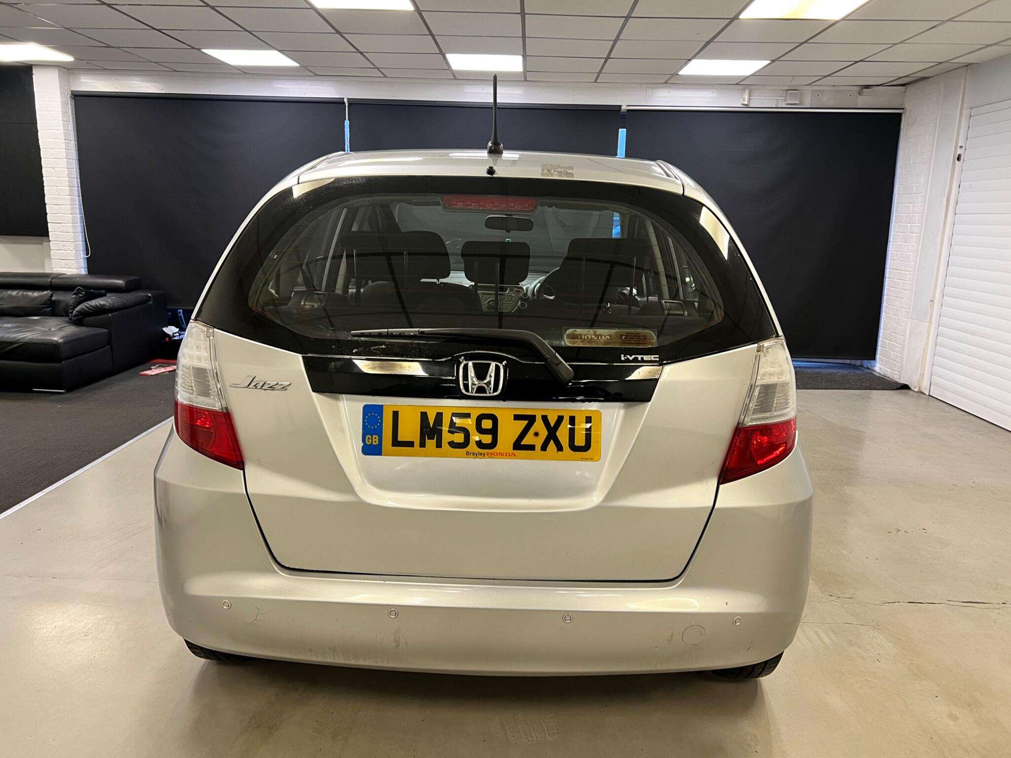 A 2009 HONDA JAZZ 1.4 i-VTEC ES i SHIFT Euro 4 5dr A 2009 HONDA JAZZ 1.4 i-VTEC ES i SHIFT Euro 4 5dr