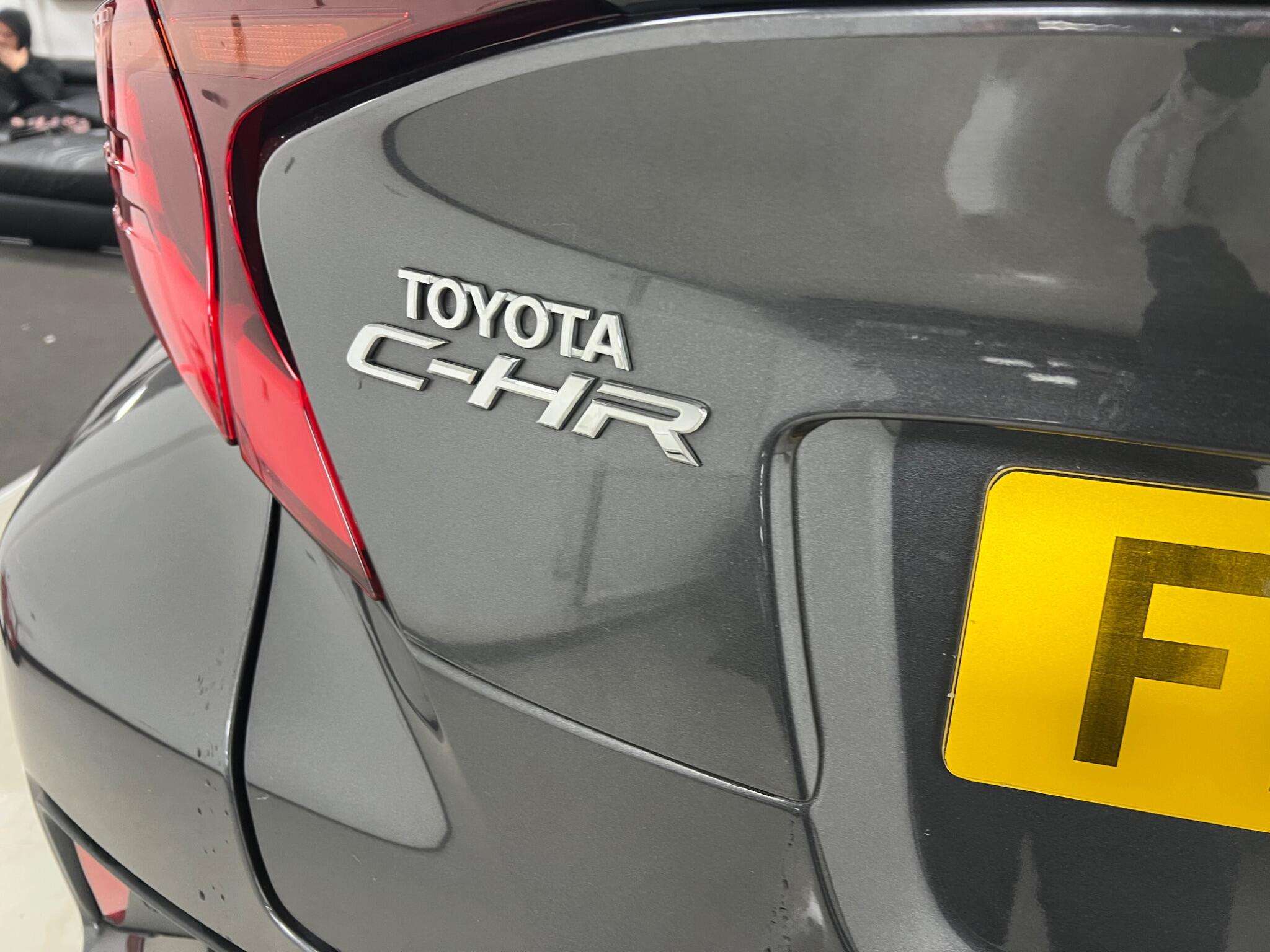 2020 TOYOTA C-HR 2020 TOYOTA C-HR