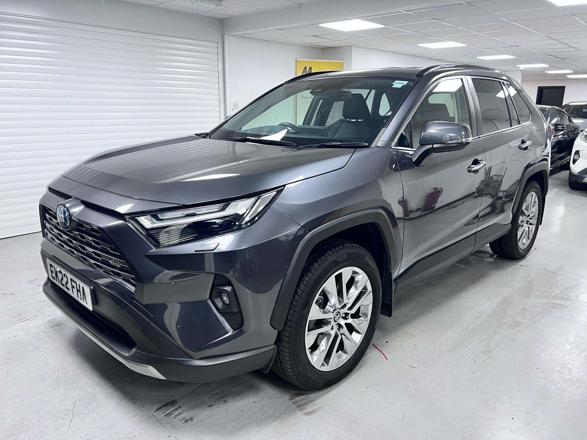 A 2022 TOYOTA RAV4 2.5 VVT-h Excel CVT Euro 6 (s/s) 5dr A 2022 TOYOTA RAV4 2.5 VVT-h Excel CVT Euro 6 (s/s) 5dr
