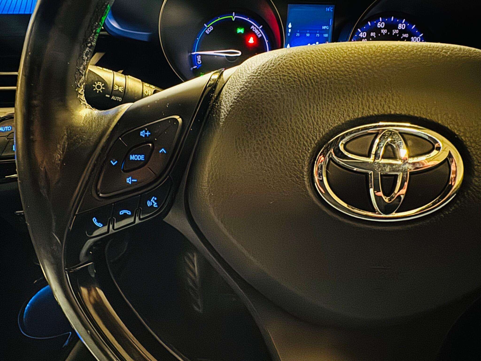 2017 TOYOTA C-HR 2017 TOYOTA C-HR