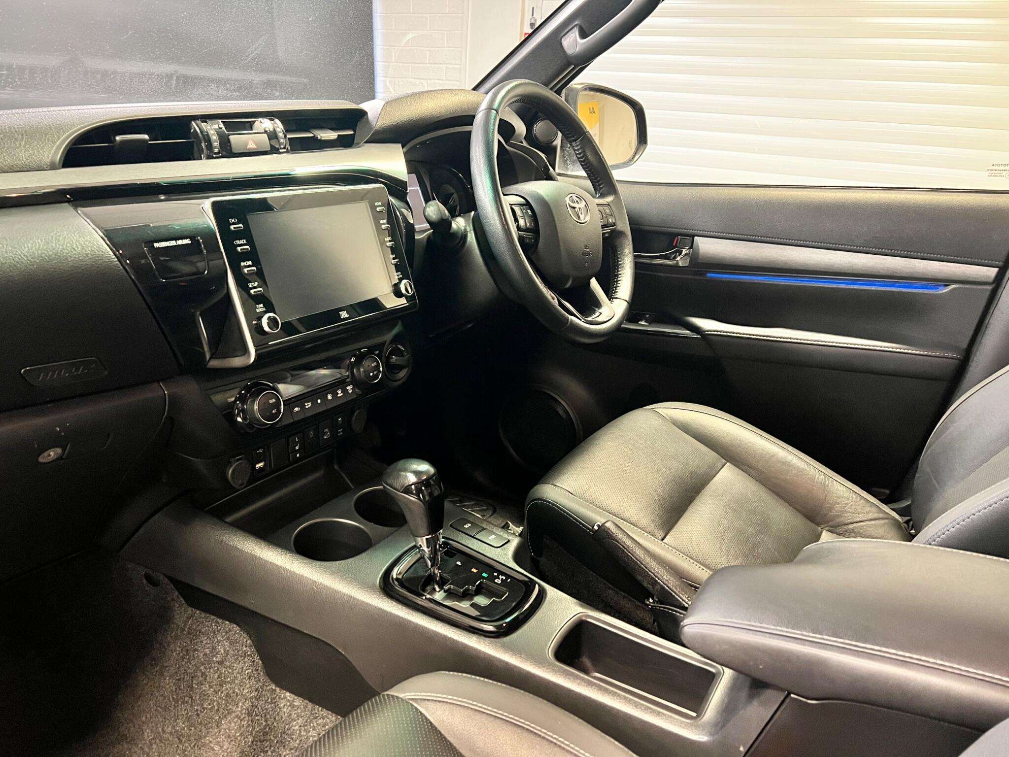 2022 TOYOTA HILUX 2022 TOYOTA HILUX