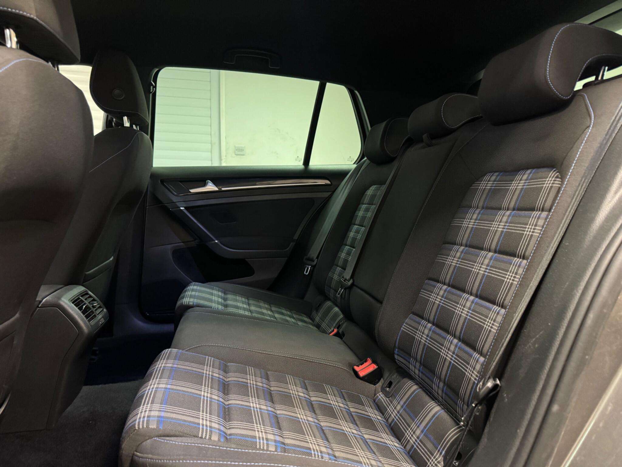 2015 VOLKSWAGEN GOLF 2015 VOLKSWAGEN GOLF