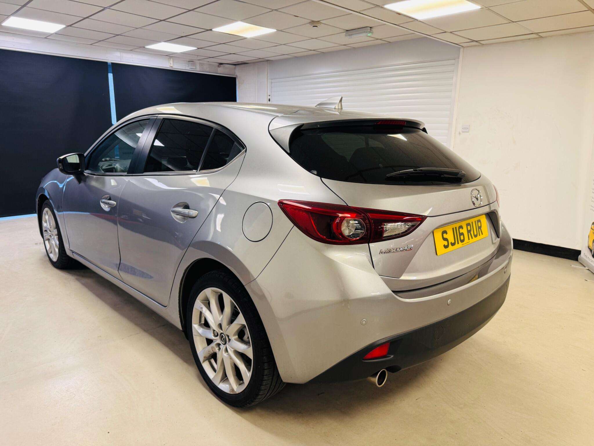 A 2016 MAZDA 3 2.0 SKYACTIV-G Sport Nav Euro 6 (s/s) 5dr A 2016 MAZDA 3 2.0 SKYACTIV-G Sport Nav Euro 6 (s/s) 5dr