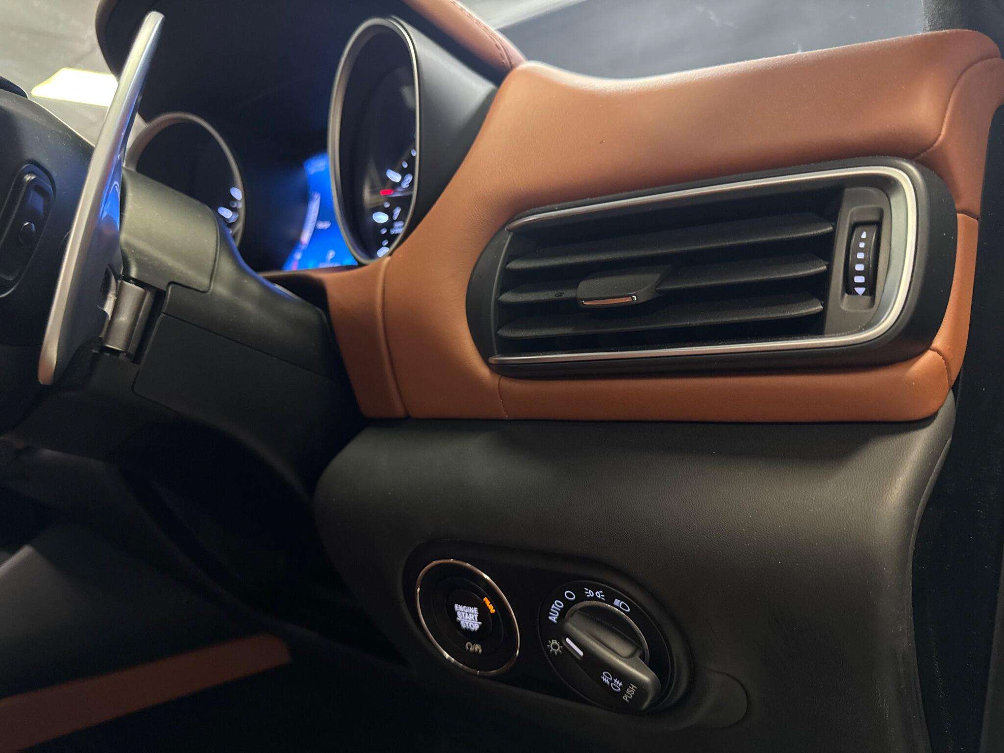 2017 MASERATI LEVANTE 2017 MASERATI LEVANTE