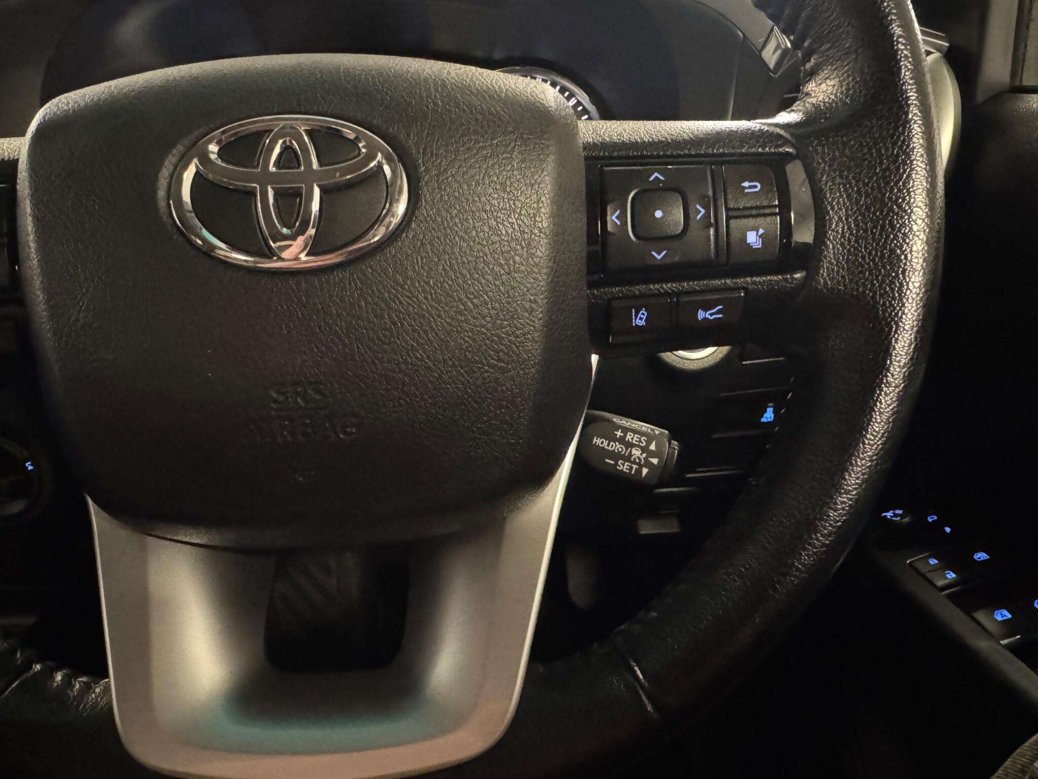 2022 TOYOTA HILUX 2022 TOYOTA HILUX