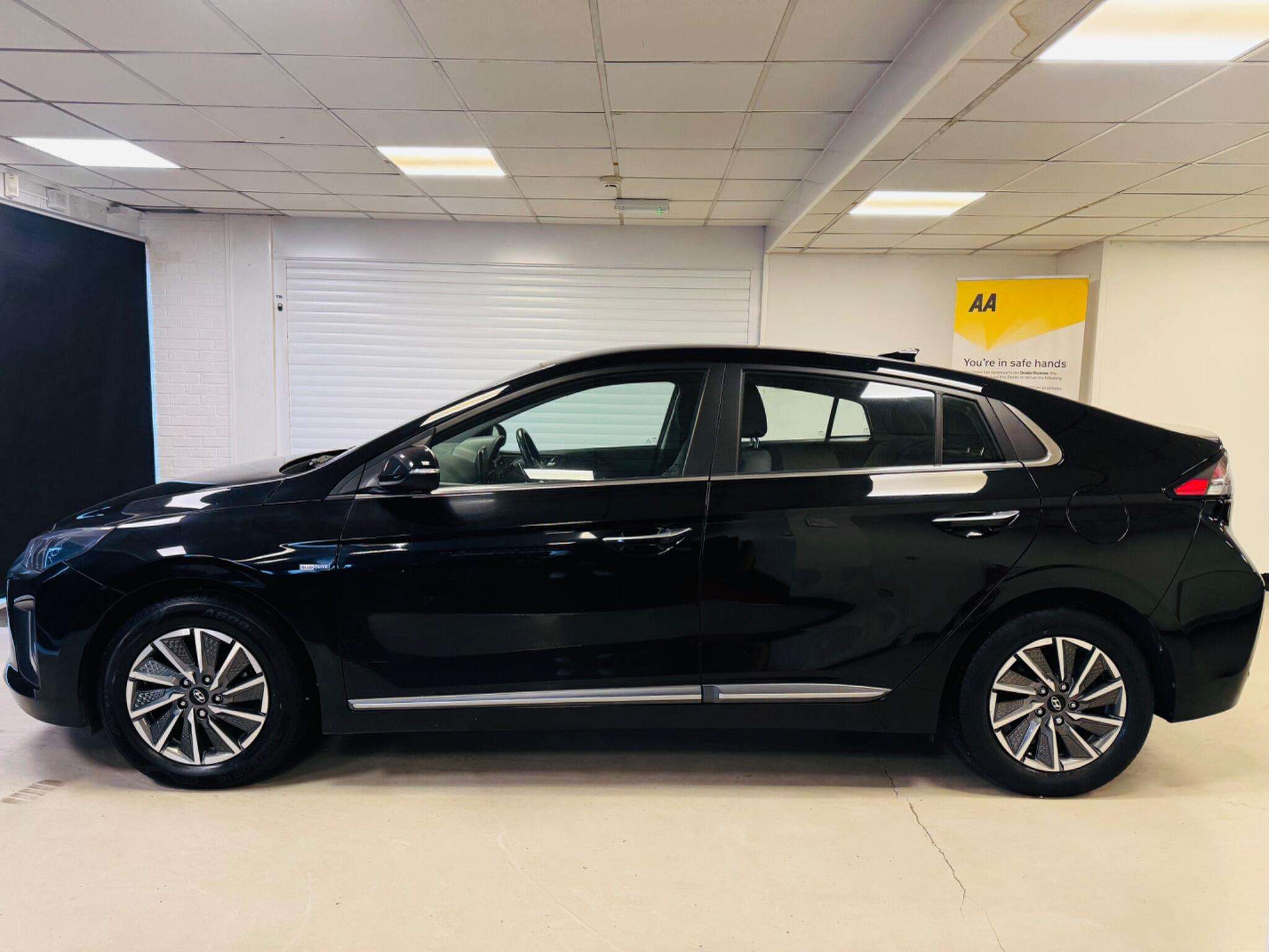 2021 HYUNDAI IONIQ 2021 HYUNDAI IONIQ