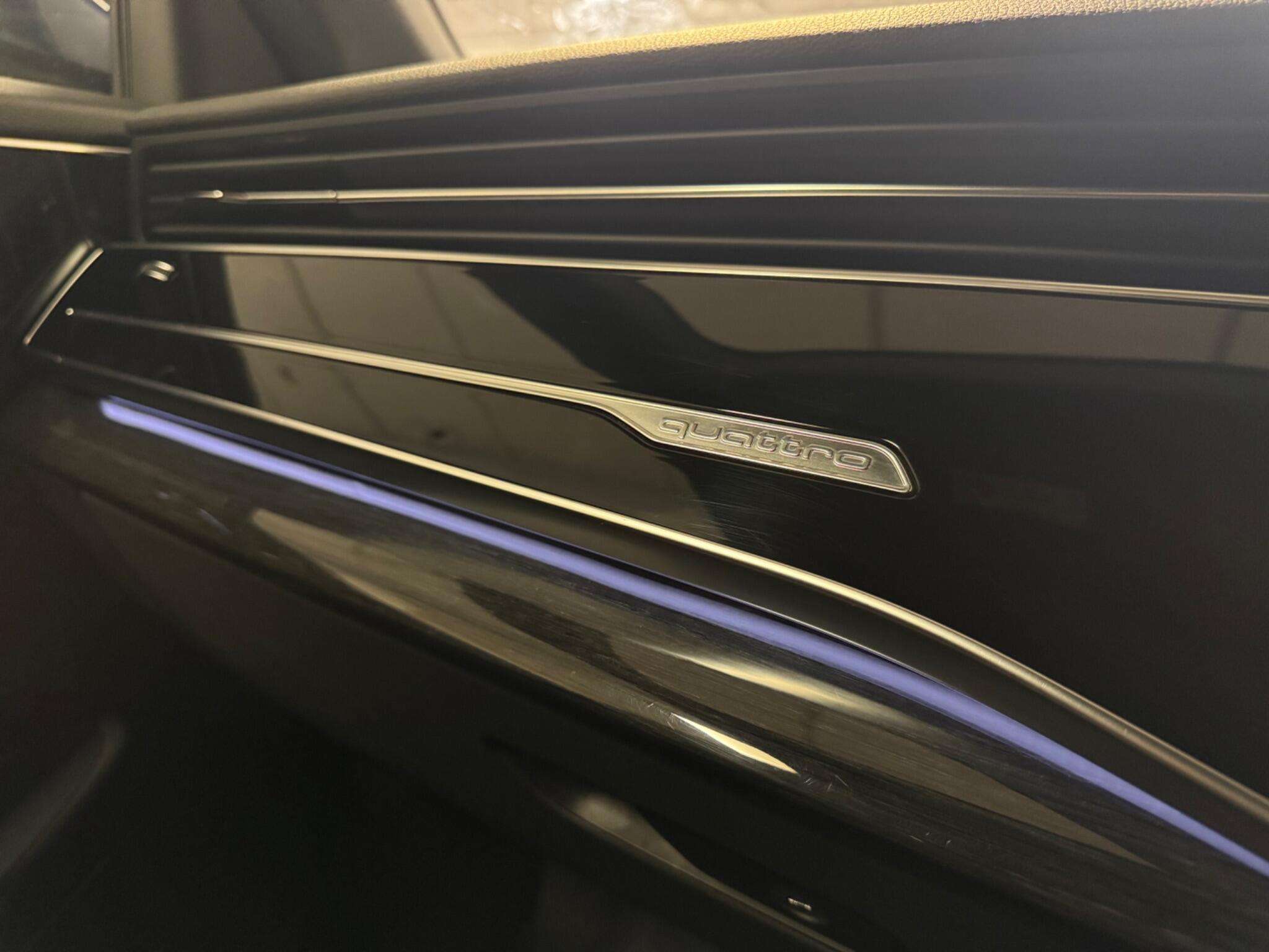 2019 AUDI Q8 2019 AUDI Q8