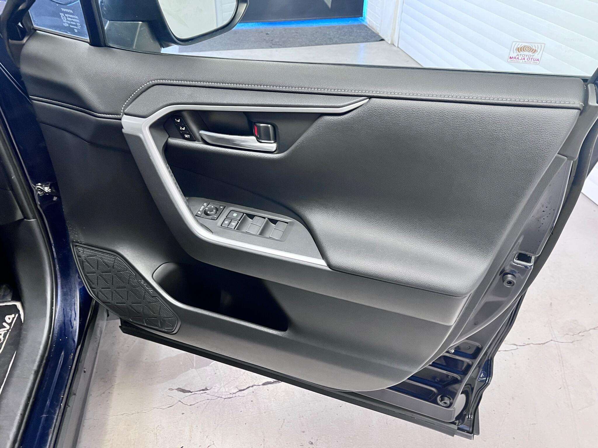 2019 TOYOTA RAV4 2019 TOYOTA RAV4
