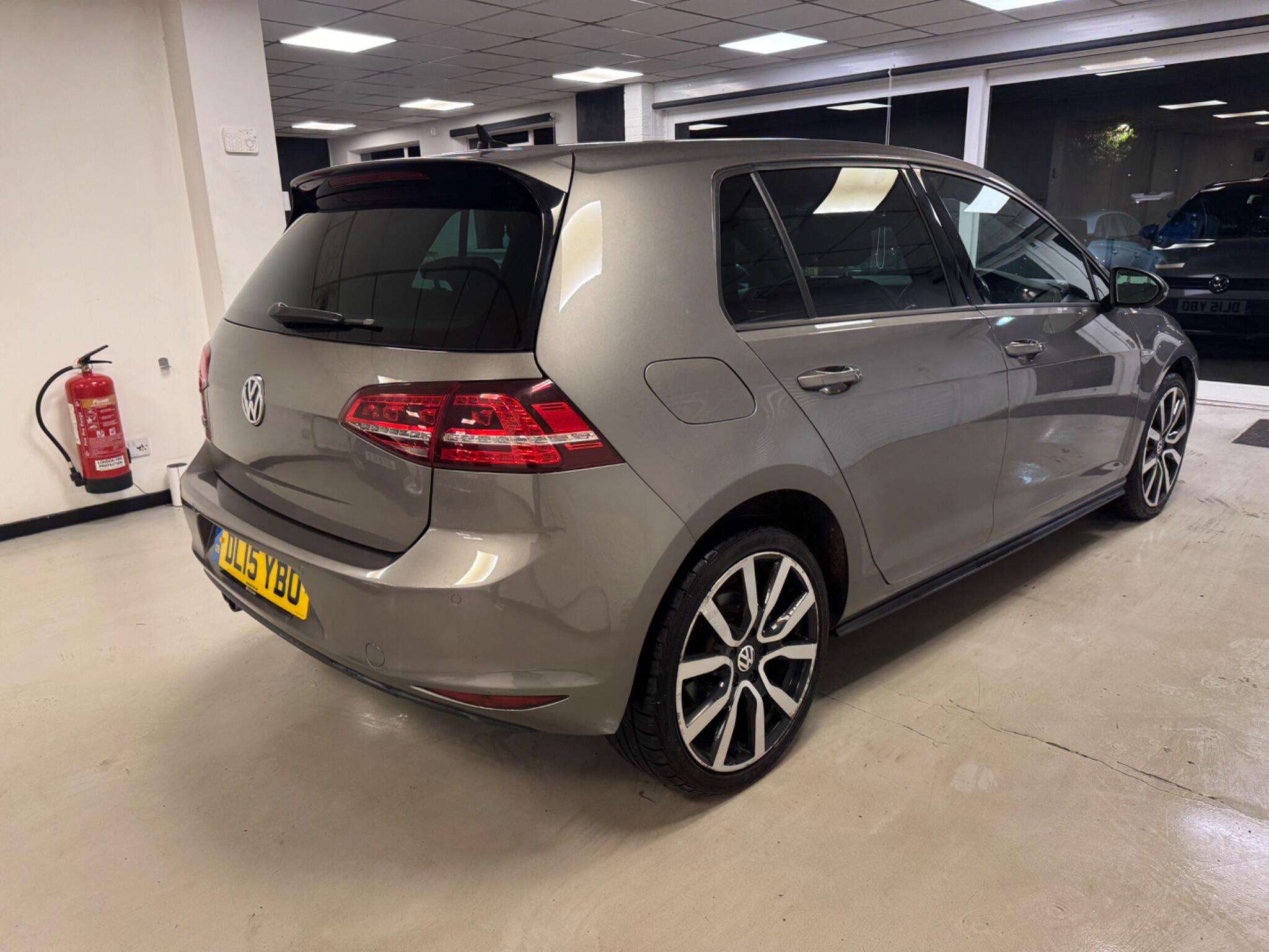 2015 VOLKSWAGEN GOLF 2015 VOLKSWAGEN GOLF