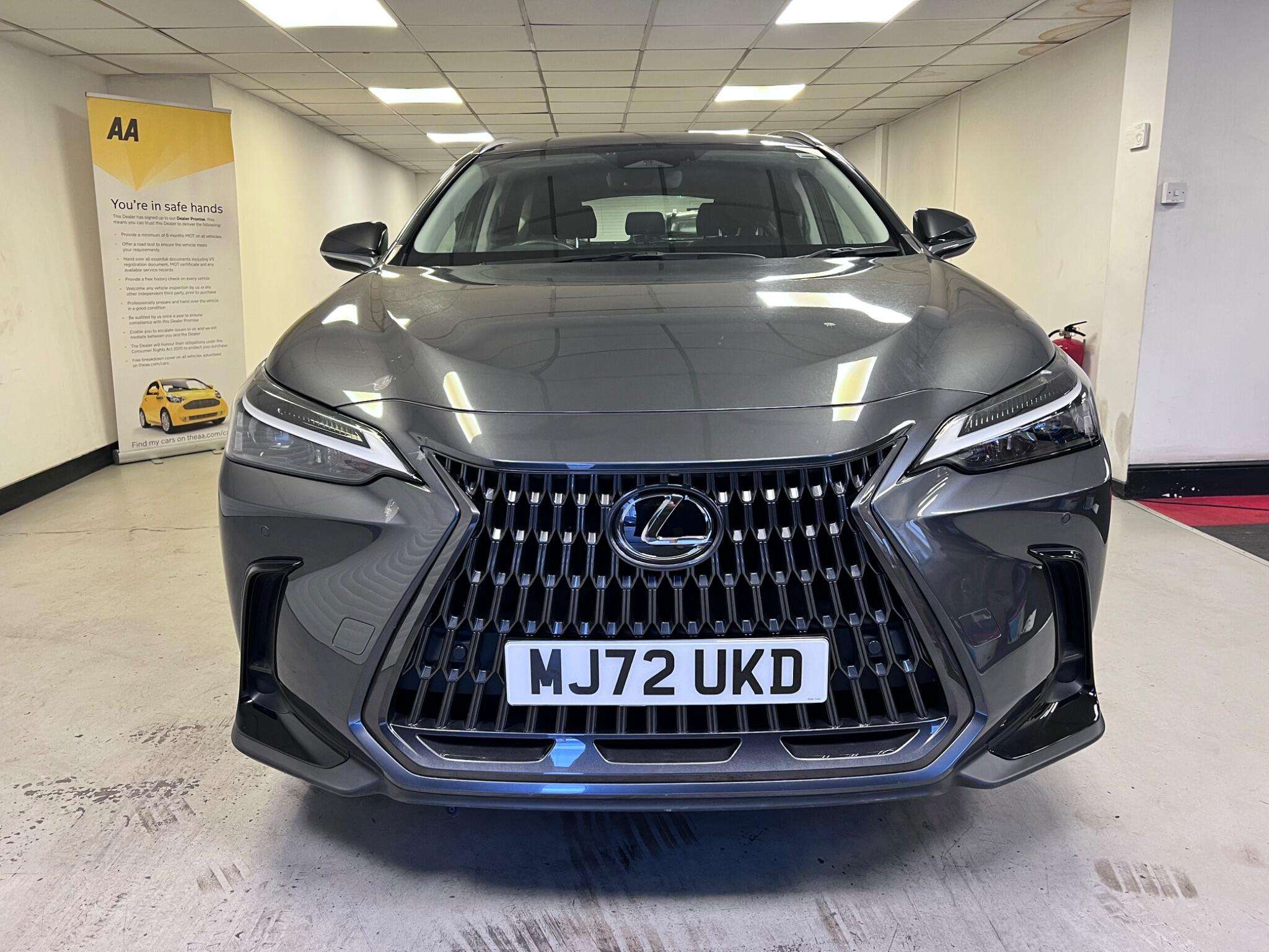 A 2022 LEXUS NX 2.5 350h E-CVT 4WD Euro 6 (s/s) 5dr A 2022 LEXUS NX 2.5 350h E-CVT 4WD Euro 6 (s/s) 5dr