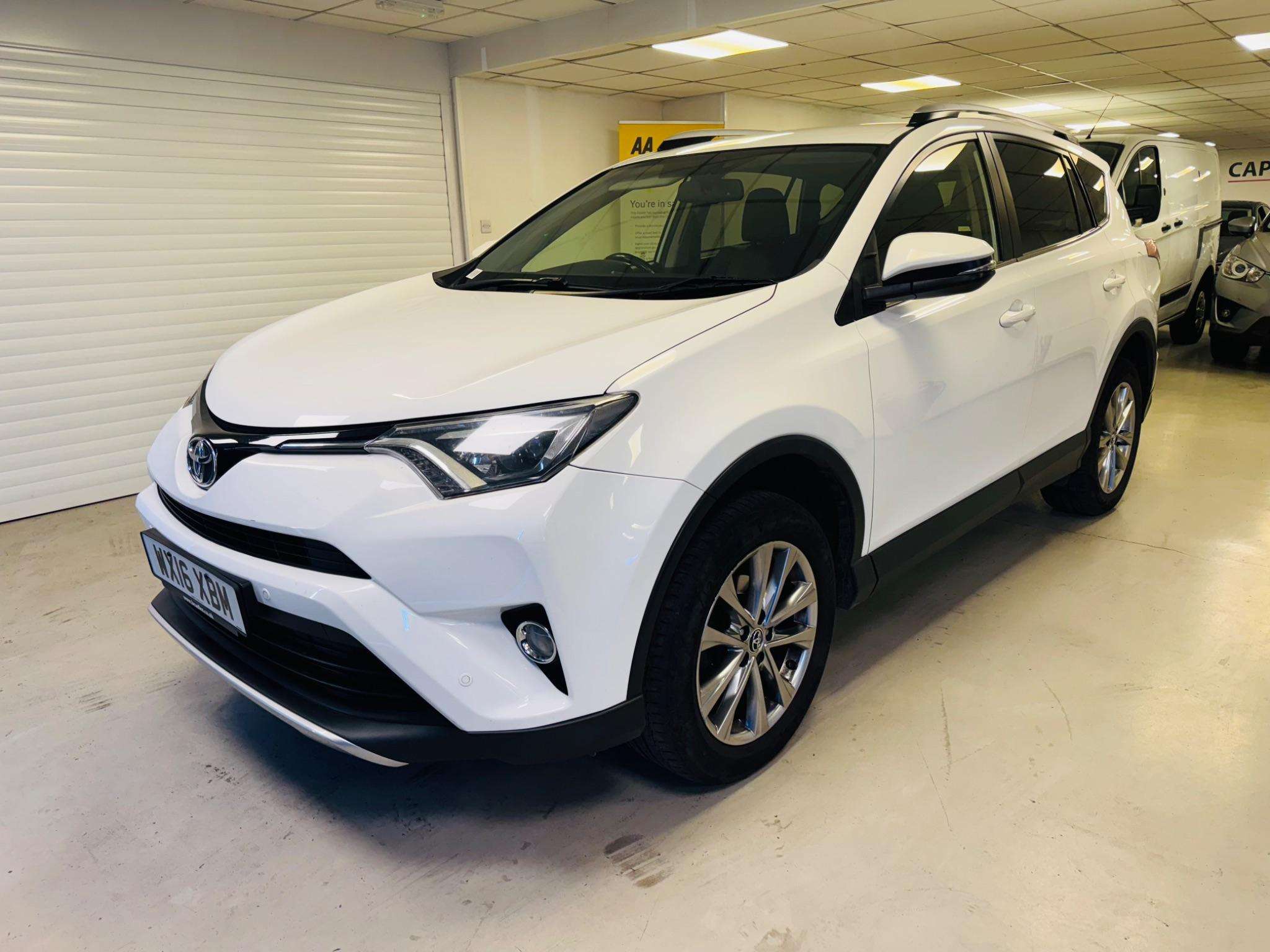 A 2016 TOYOTA RAV4 2.0 D-4D Excel Euro 6 (s/s) 5dr A 2016 TOYOTA RAV4 2.0 D-4D Excel Euro 6 (s/s) 5dr