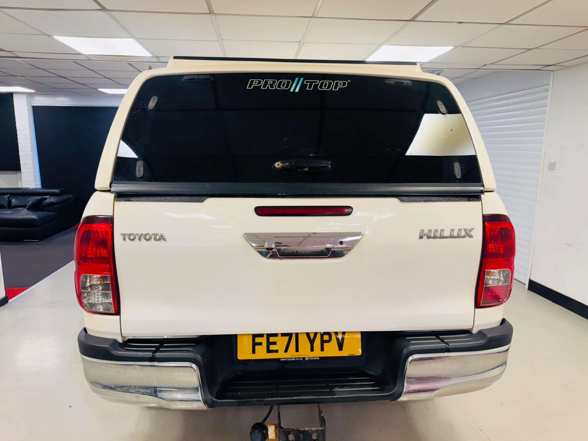 2021 TOYOTA HILUX 2021 TOYOTA HILUX