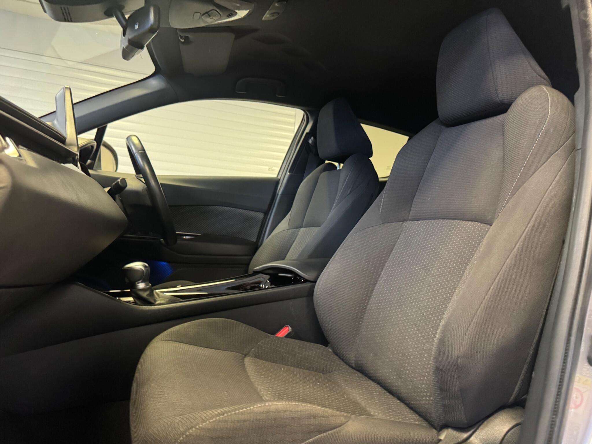 2019 TOYOTA C-HR 2019 TOYOTA C-HR